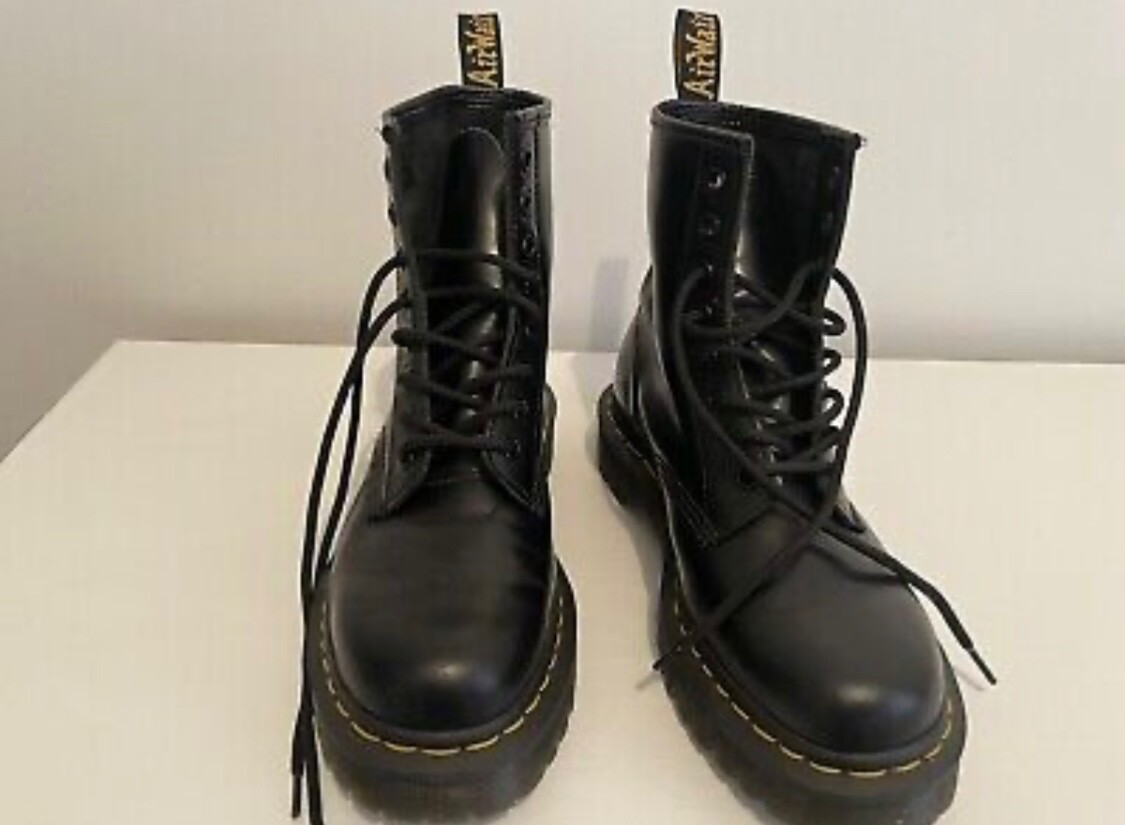 Dr. Martens Pascal 1460 Virginia Leather Boots for Women, Size US 7 – Black -…