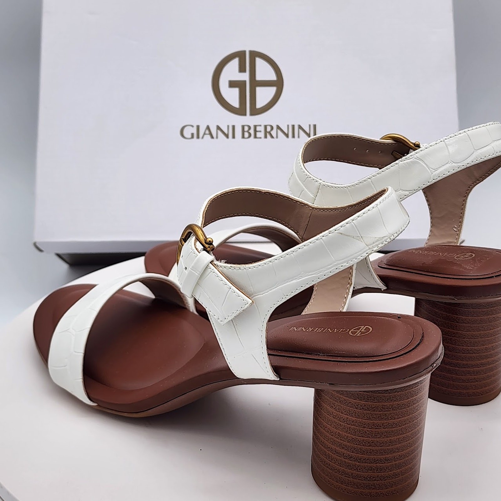 NEW – Giani Bernini Hadleyy Women’s White Croc Strappy Sandals Heel Size 9.5 M