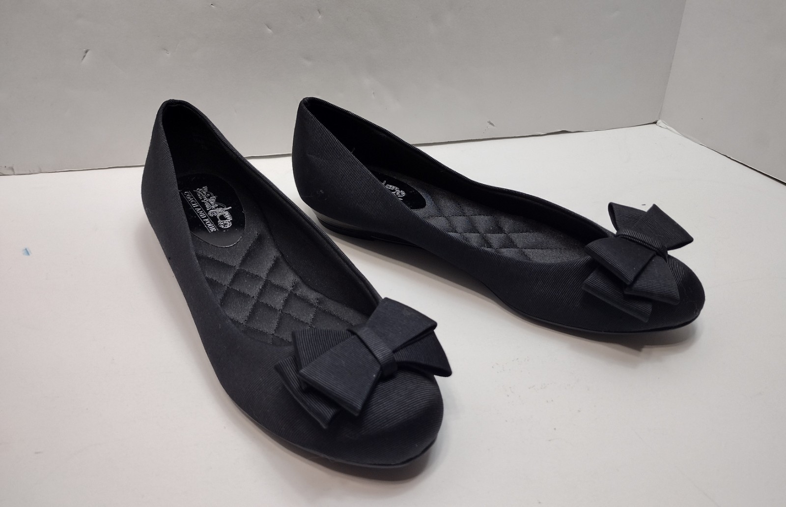 Coach and Four Women’s Size 7 1/2 Black Grosgrain Bow Flats Quilted Insole NICE