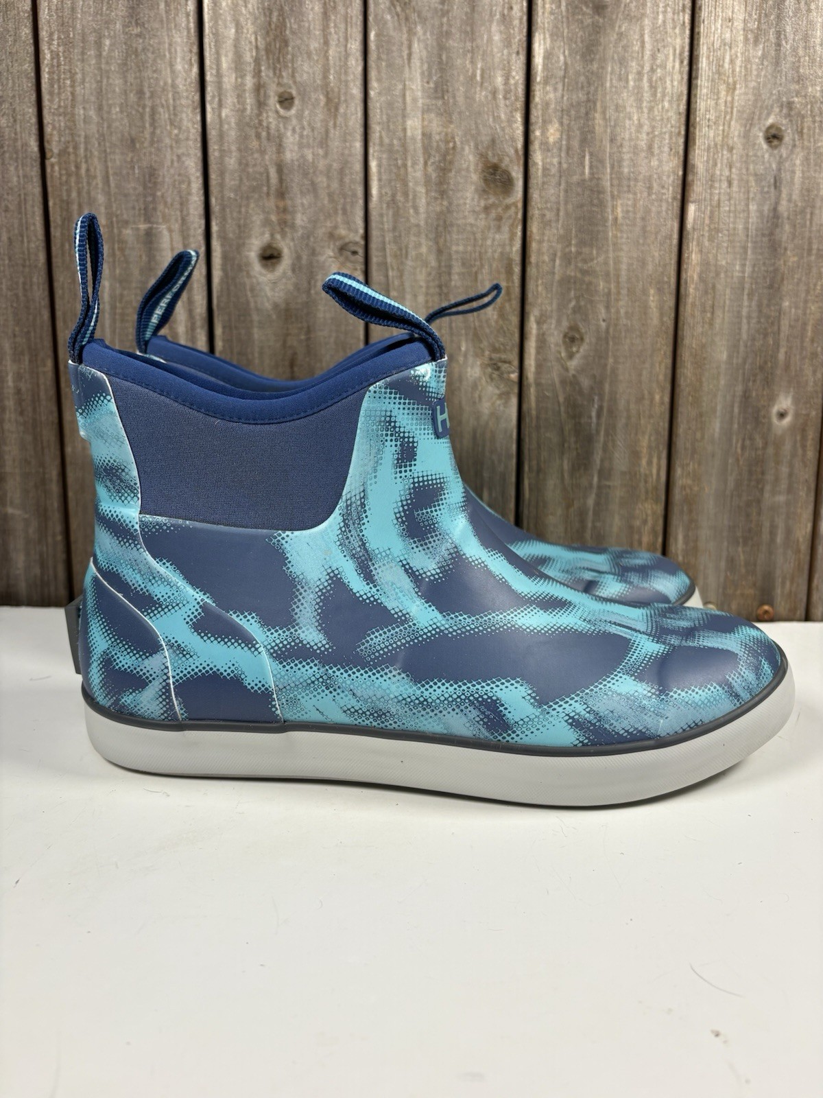 HUK Waterproof Rogue Wave Deck Boat Rain Boots Blue Women’s Shoe Size 9