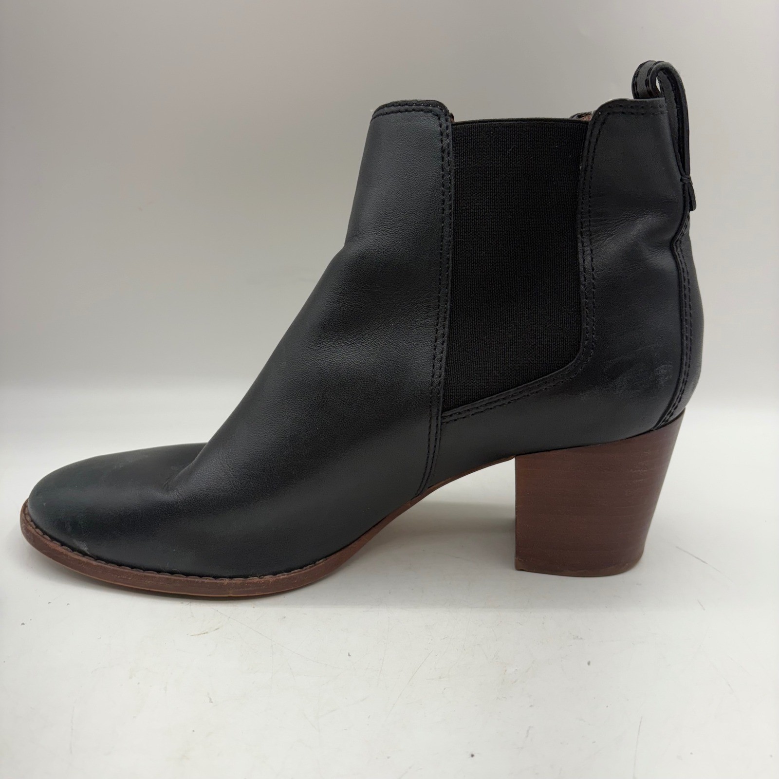 Madewell Regan Black Leather Block Heel Chelsea Ankle Boots Size 9.5 FLAW