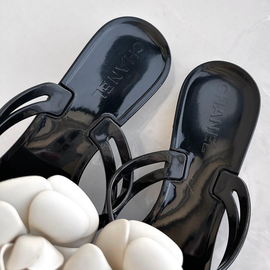 CHANEL Camellia Flat Thong Sandals Size 36 23cm White Black Rubber