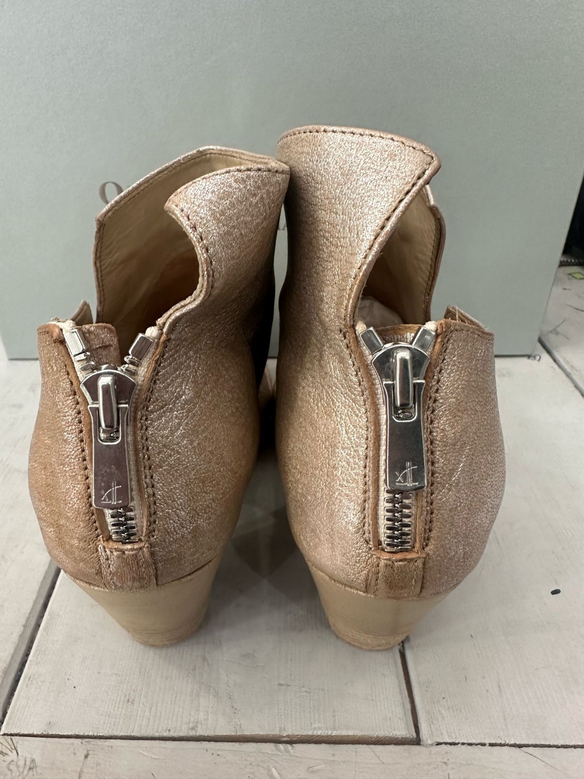 Officine Creative Ankle Boots Genuine Leather Woman Size Eu37 Gold Heel 3 1/8in