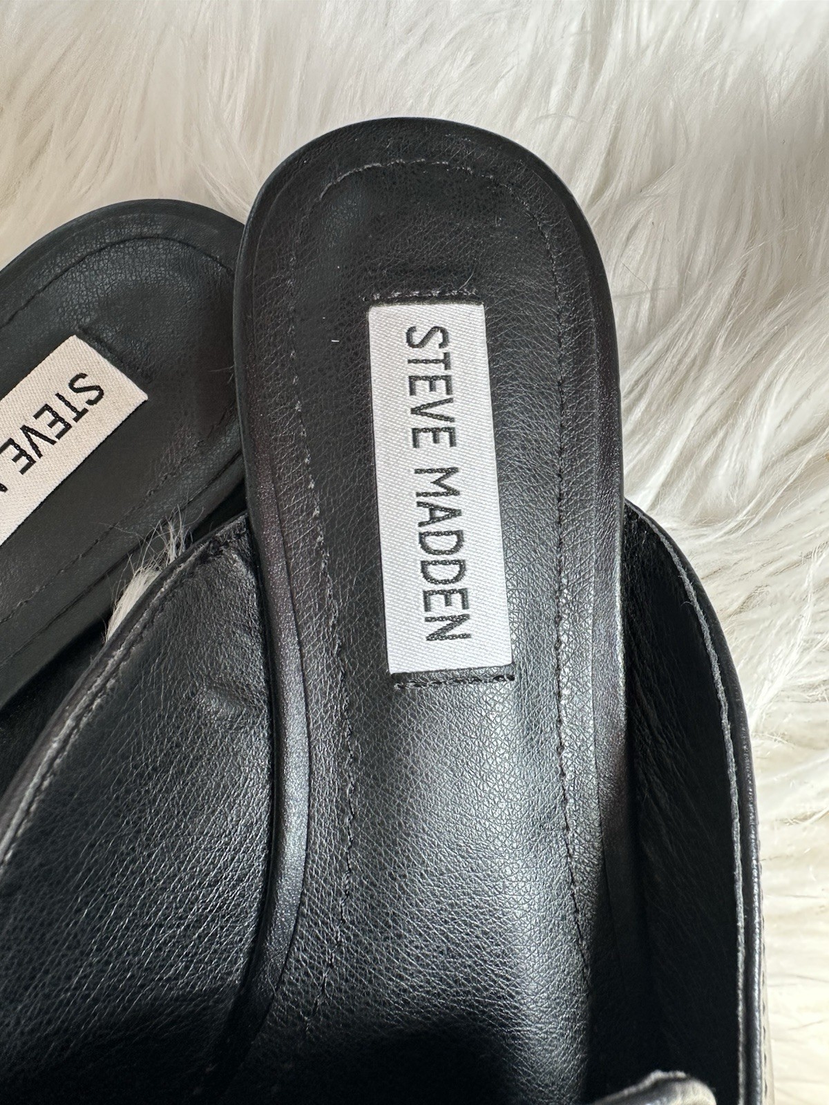 Steve Madden Black Leather Slide Flats Chain Pointed Toe Slip-On Women’s 8