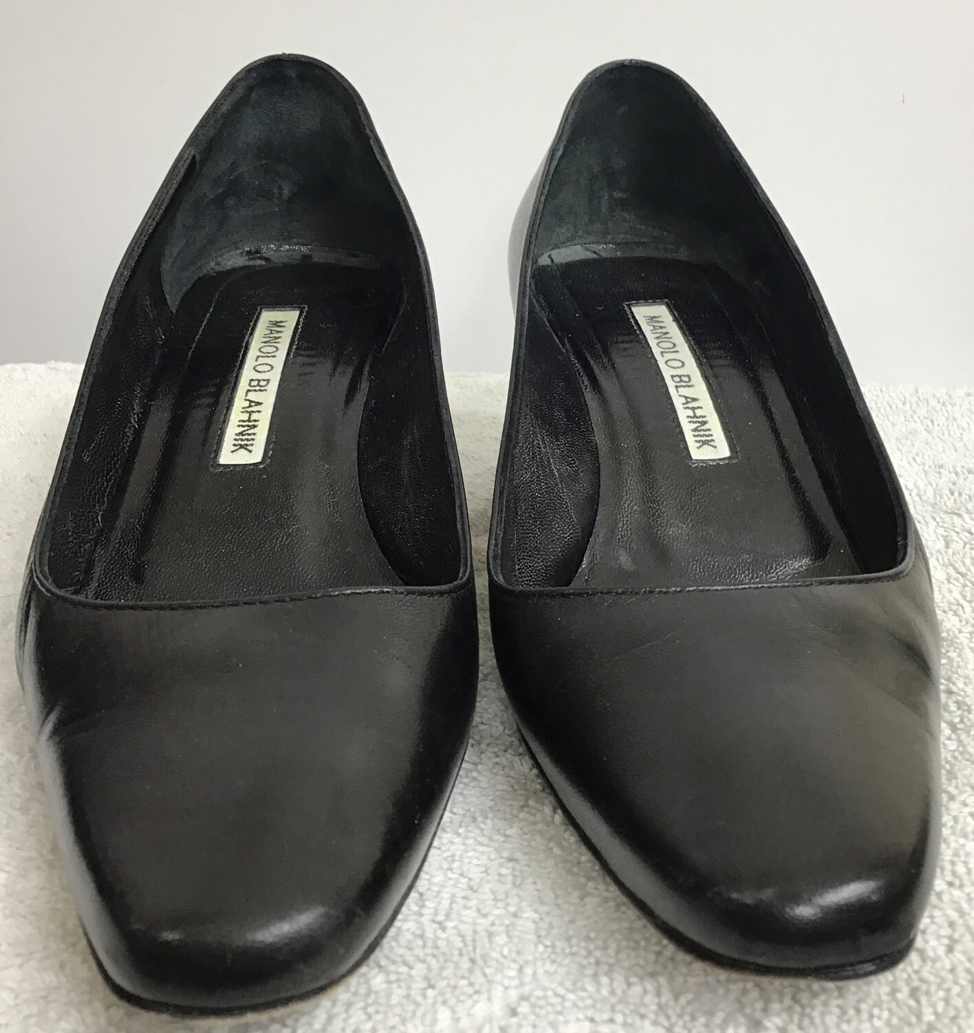 Manolo Blahnik Low Heel Black Leather Pump Semi Round Toe Size 35.5