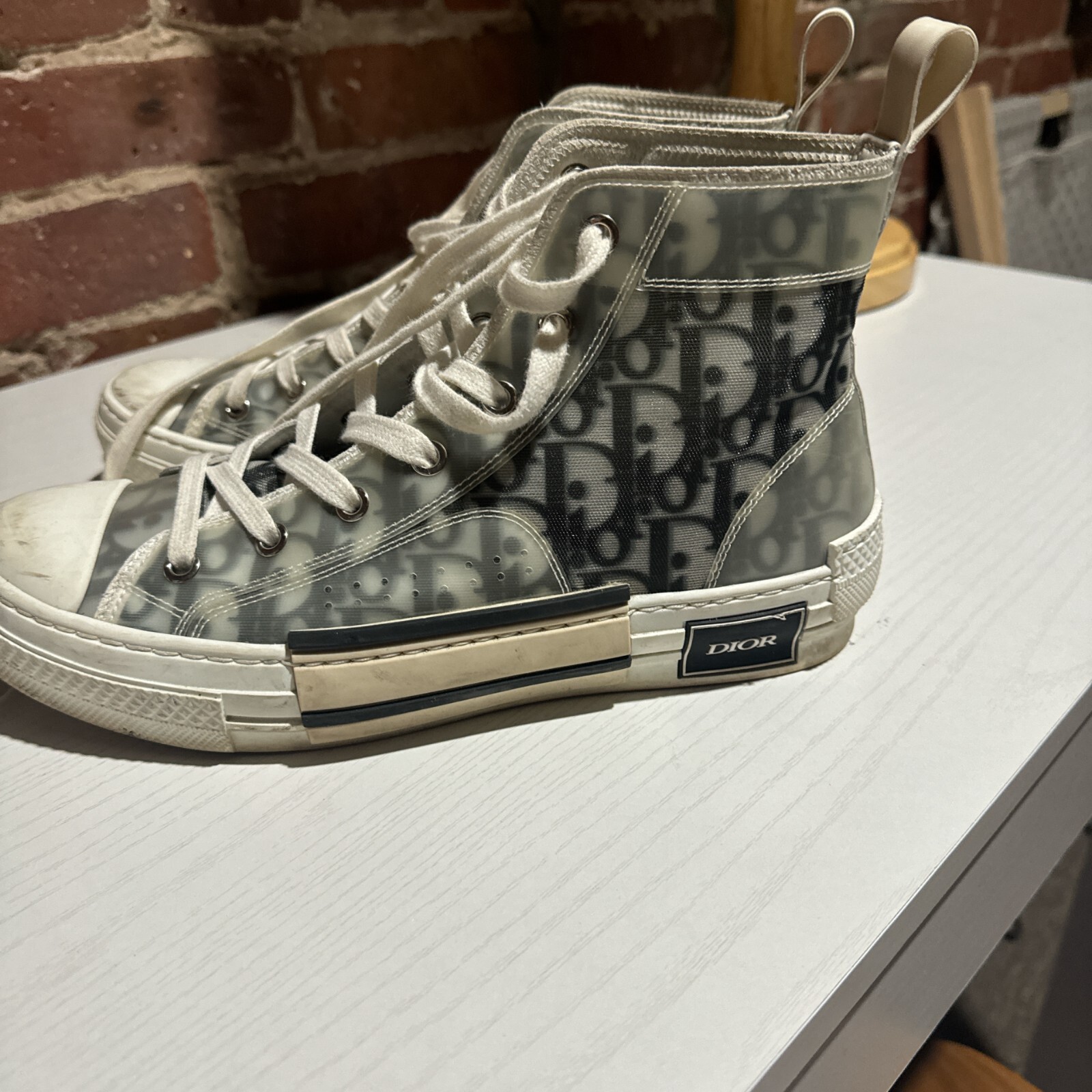 Authentic Dior B23 High Top Oblique Sneakers – Size 8.5- With Box