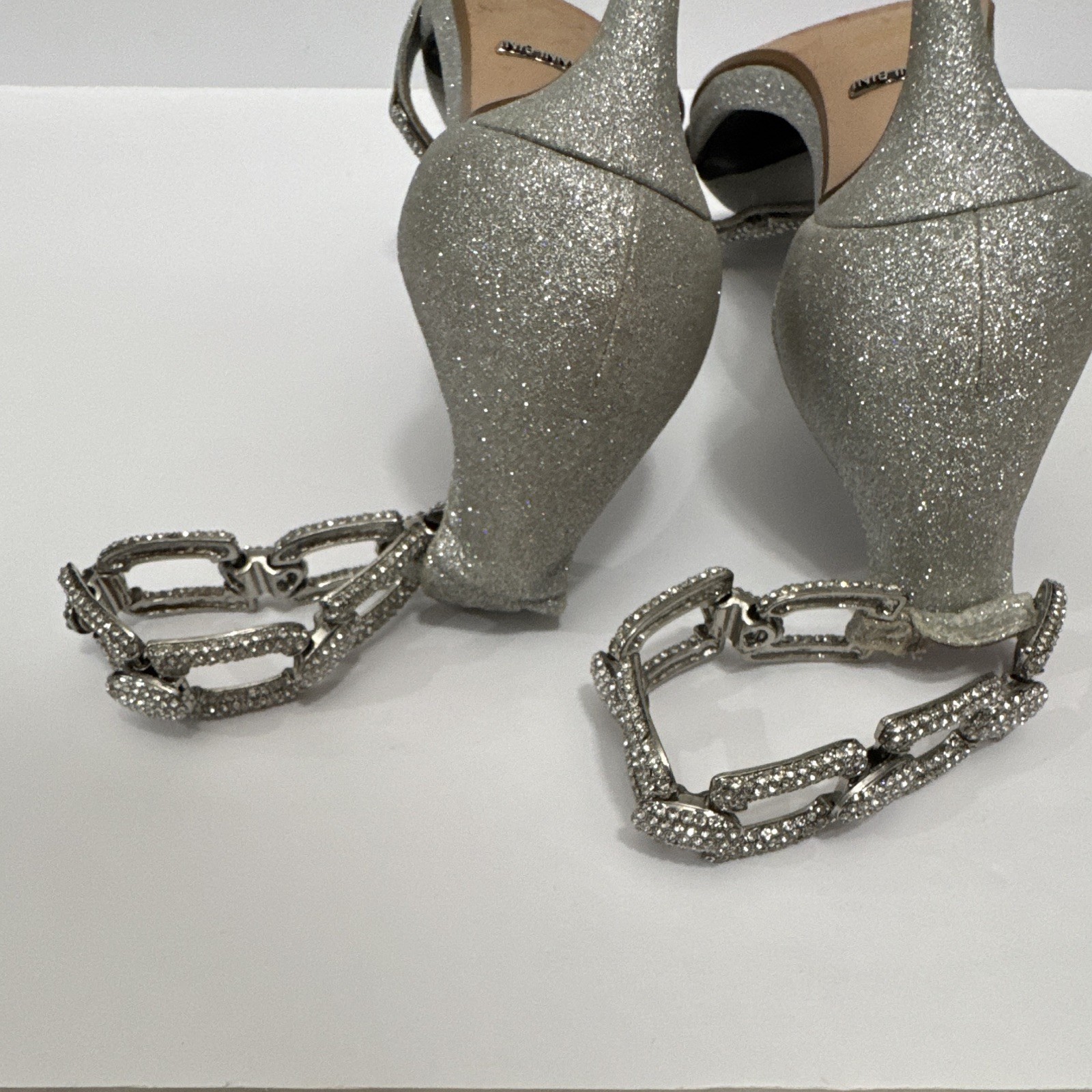 Gianni Bini Silver Glitter Synthetic Strappy Open Toe Ankle Strap Heels 7.5M