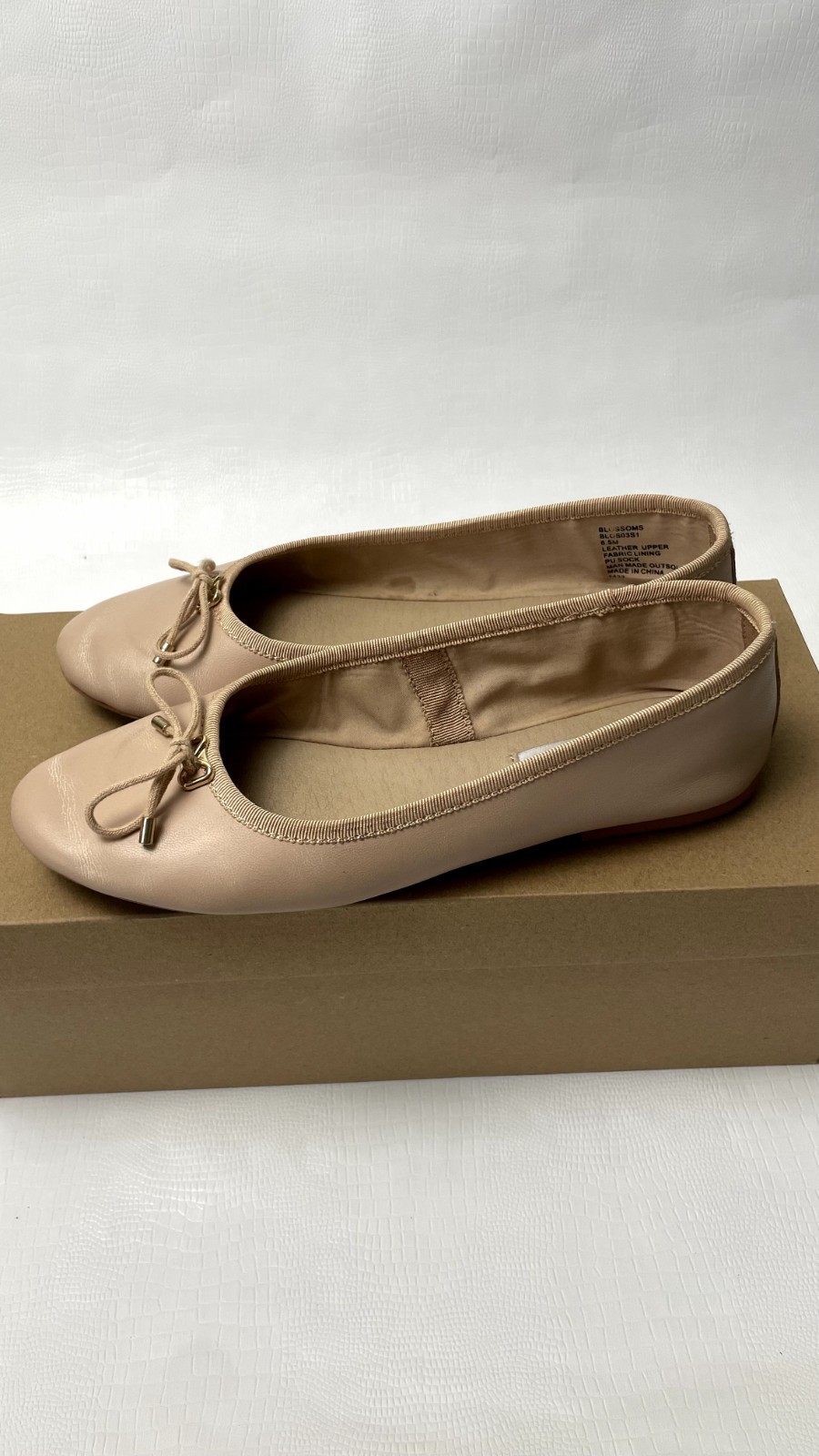 STEVE MADDEN Blossoms Ballet Flats Natural Leather Nude Women’s 6.5 w/ Box