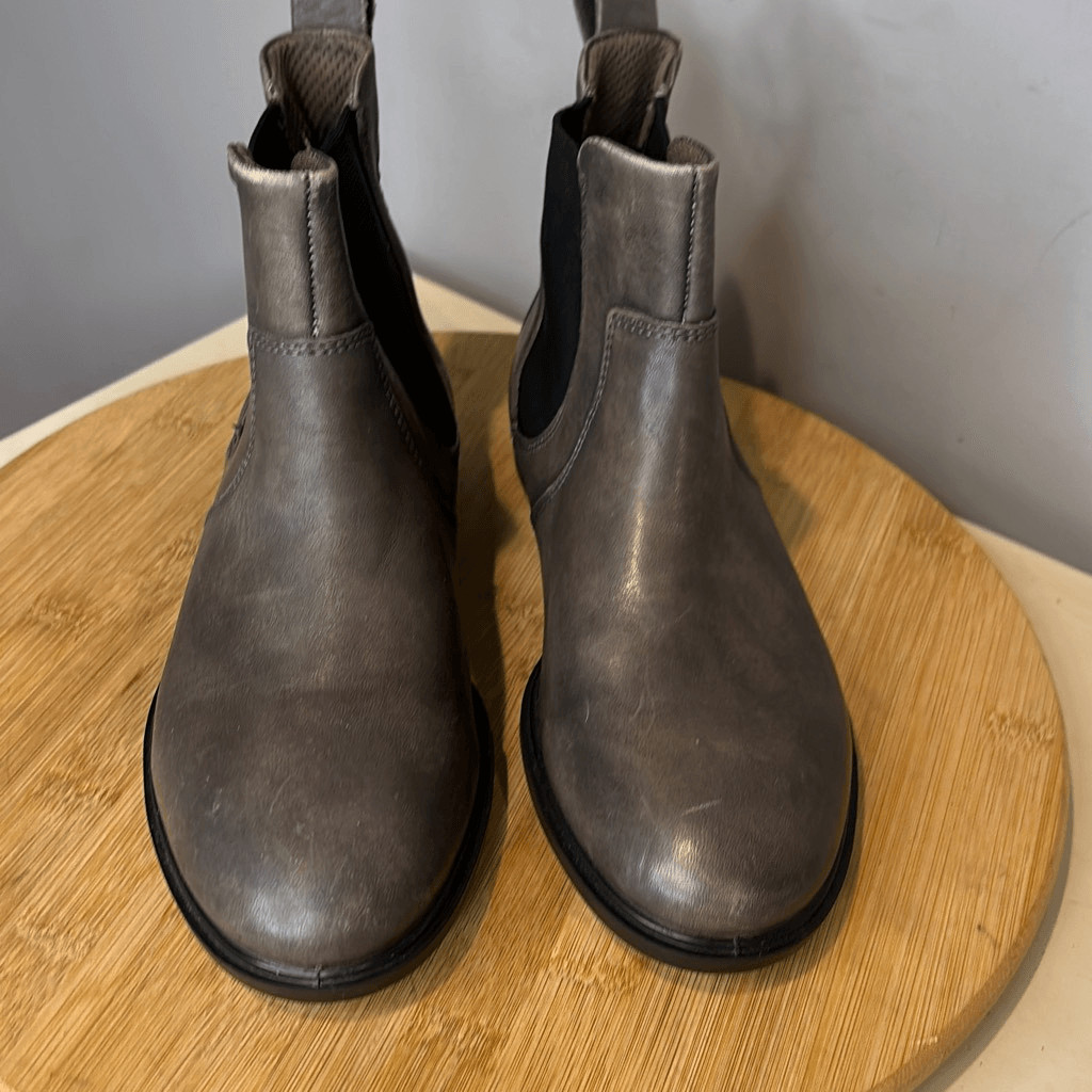 Ecco Women’s Touch 15 Danish Design Leather Chelsea Boots Gray/Black Size 4-4.5