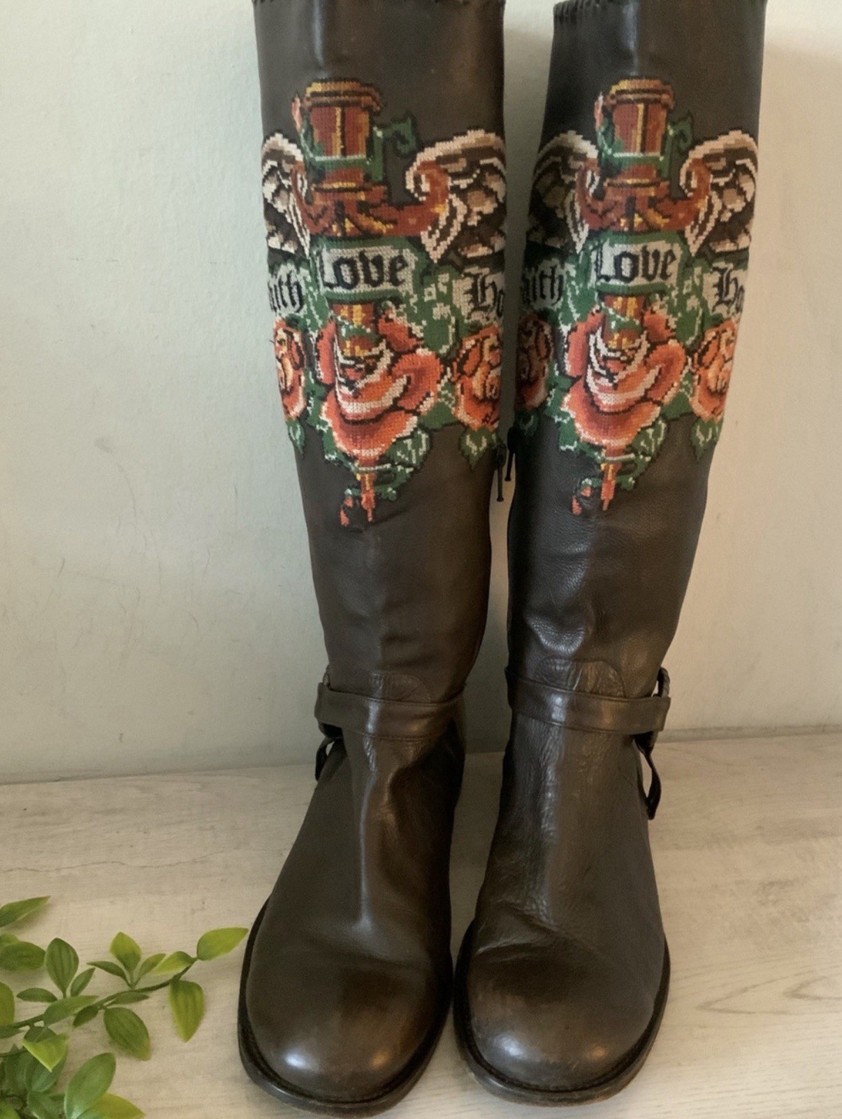 ISABELLA FIORE Y2K FAITH LOVE HOPE LEATHER & EMBROIDERED BOOTS 10