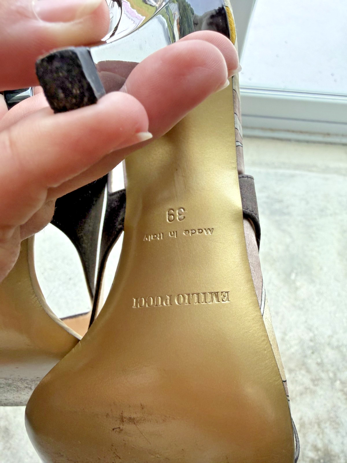 Emilio Pucci Crystal Buckle Slingback Pumps Black Satin Print EU 39 Y2K