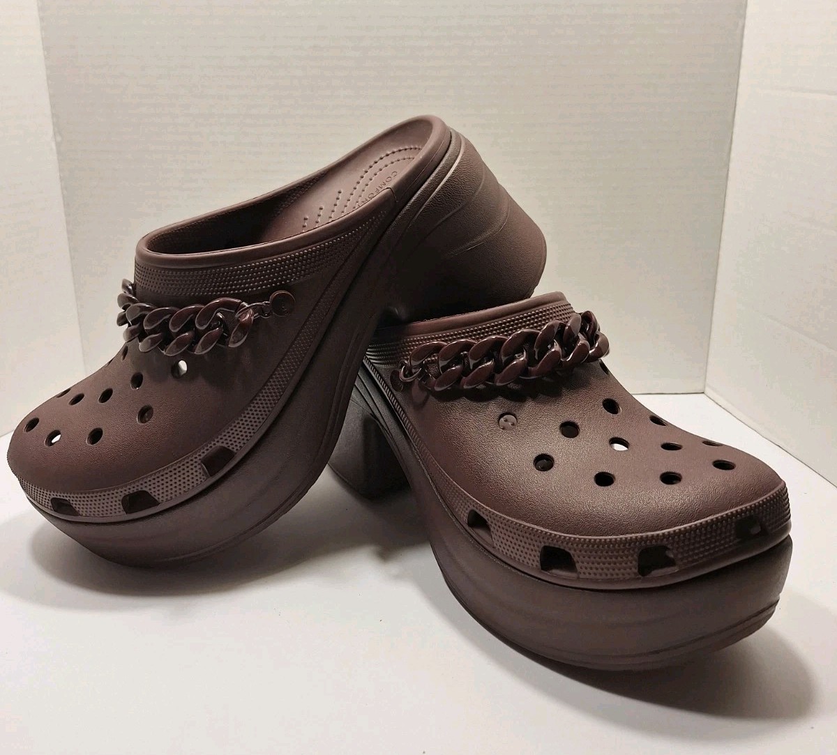 Crocs Siren Chain Platform Clogs Dark Cherry Size M12 (W14) MARKED AS M12 Unisex