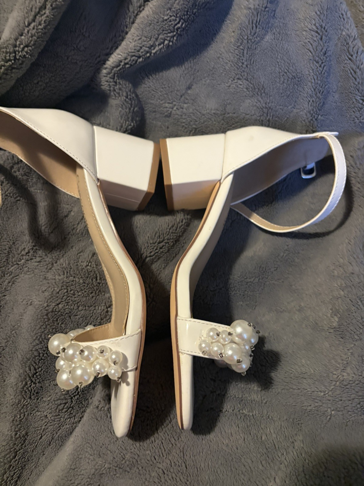 Guseoow Women’s Bridal Wedding Shoes Bride Low Block Heel Pearl Sandals White 6