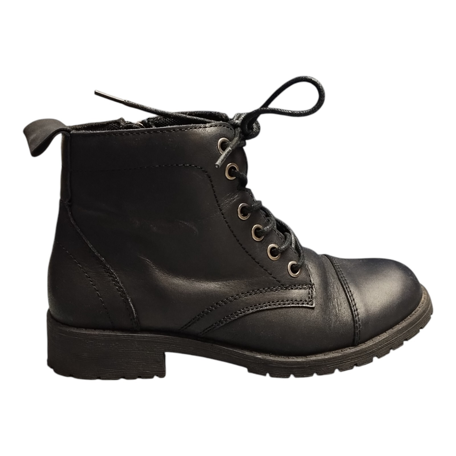 Vepose New York Ankle Boots Womens Size 6 Black Leather Rubber Sole Side Zipper