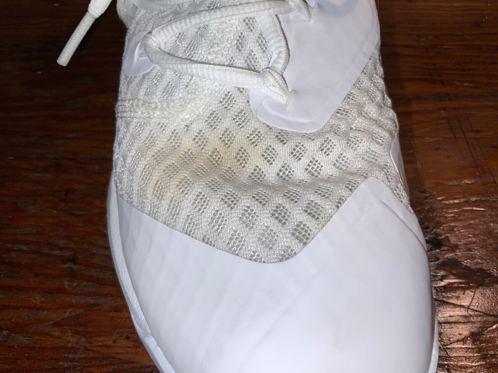 Nike Zoom Hyperspeed Court Volleyball Shoes, Women’s US Size 9.5 White Black