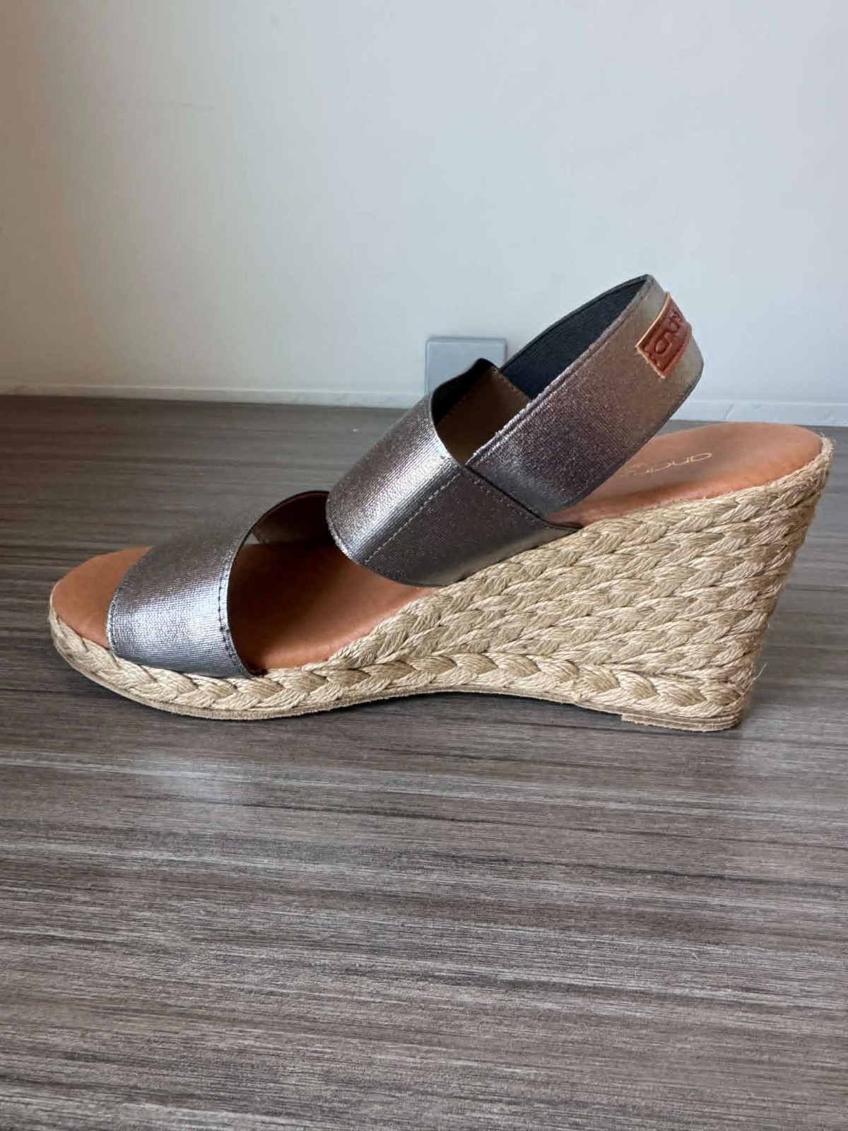 André Assous Allison Metallic Espadrille Wedge Sandals Size EU 36 US 5.5 $150