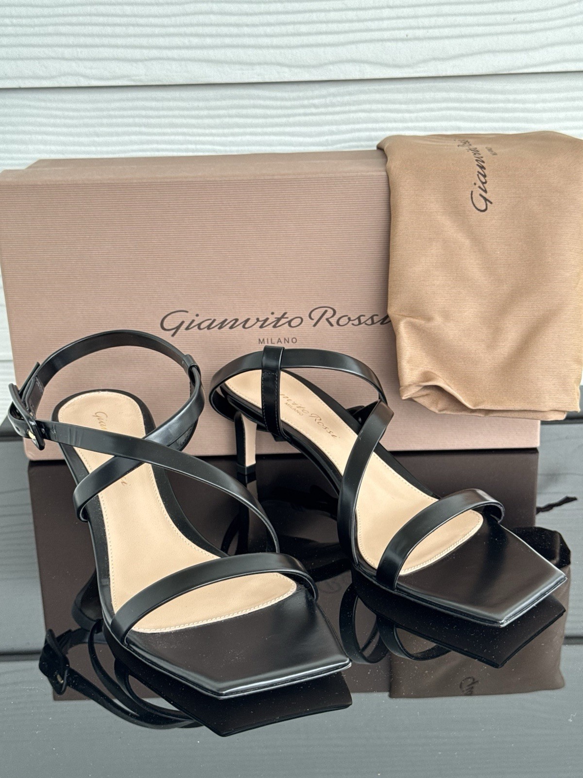 Gianvito Rossi Lindsay Sandal Black Leather Strappy Heel Size 36 New With Box
