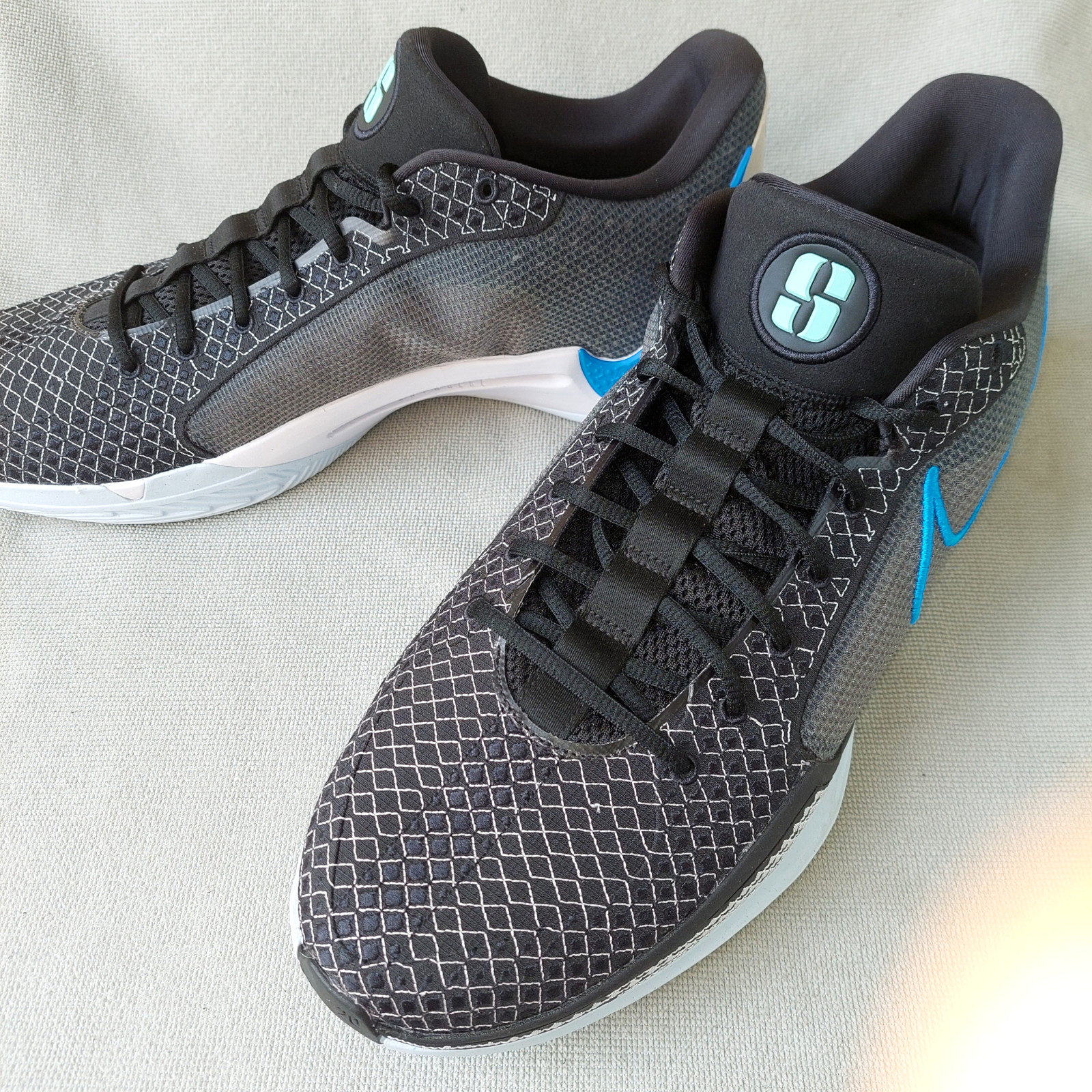Nike Sabrina 1 Family Bonds Women’s Size 19.5 Basketball Shoe Black FQ3381-001