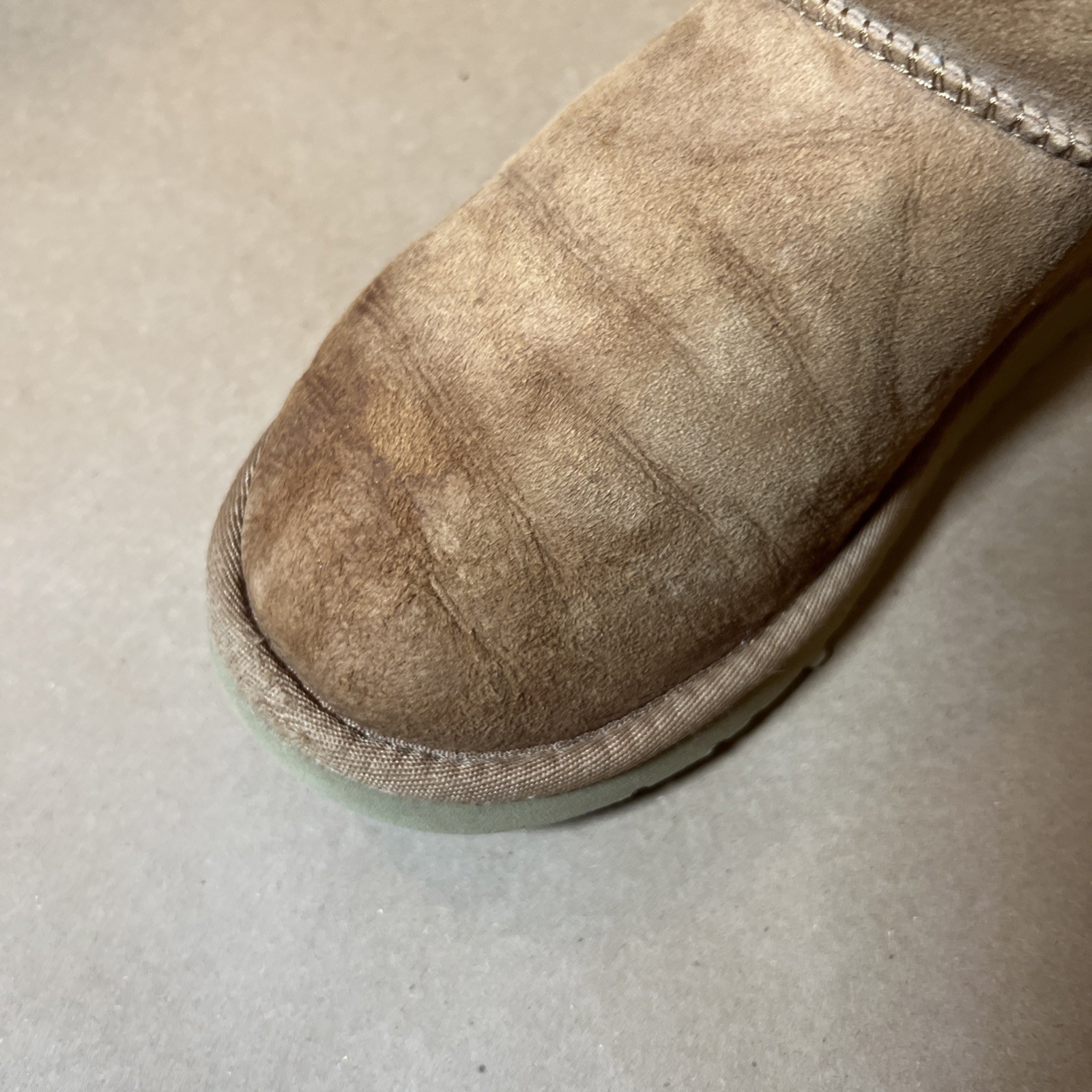 Used UGG Mini Bailey Button In Chestnut Tan Brown Winter Boots Size US Women’s 5