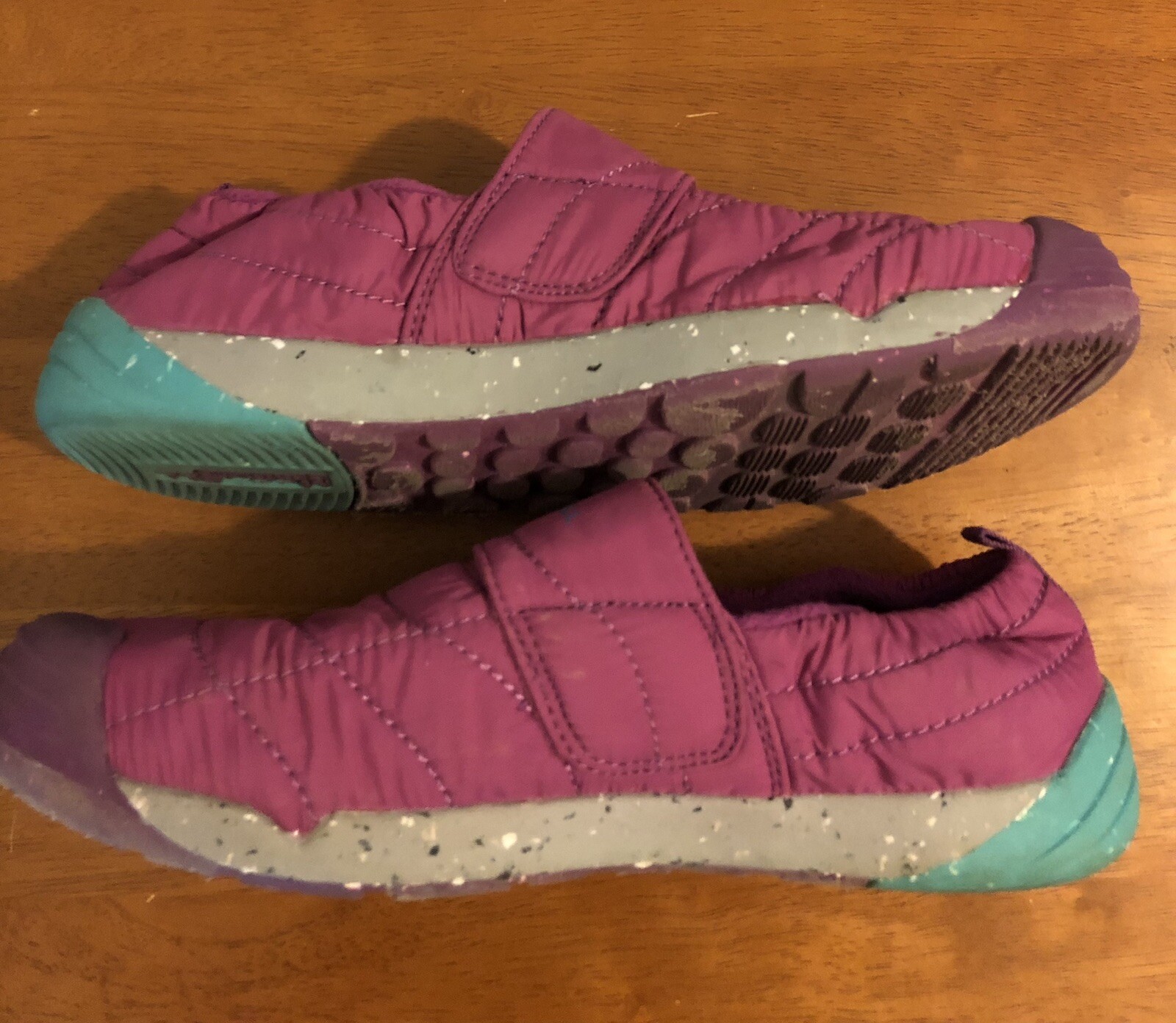 MERRELL Women 5 Bare Steps Hut Moc Shoes Magenta Pink Textile Quilted Loafer