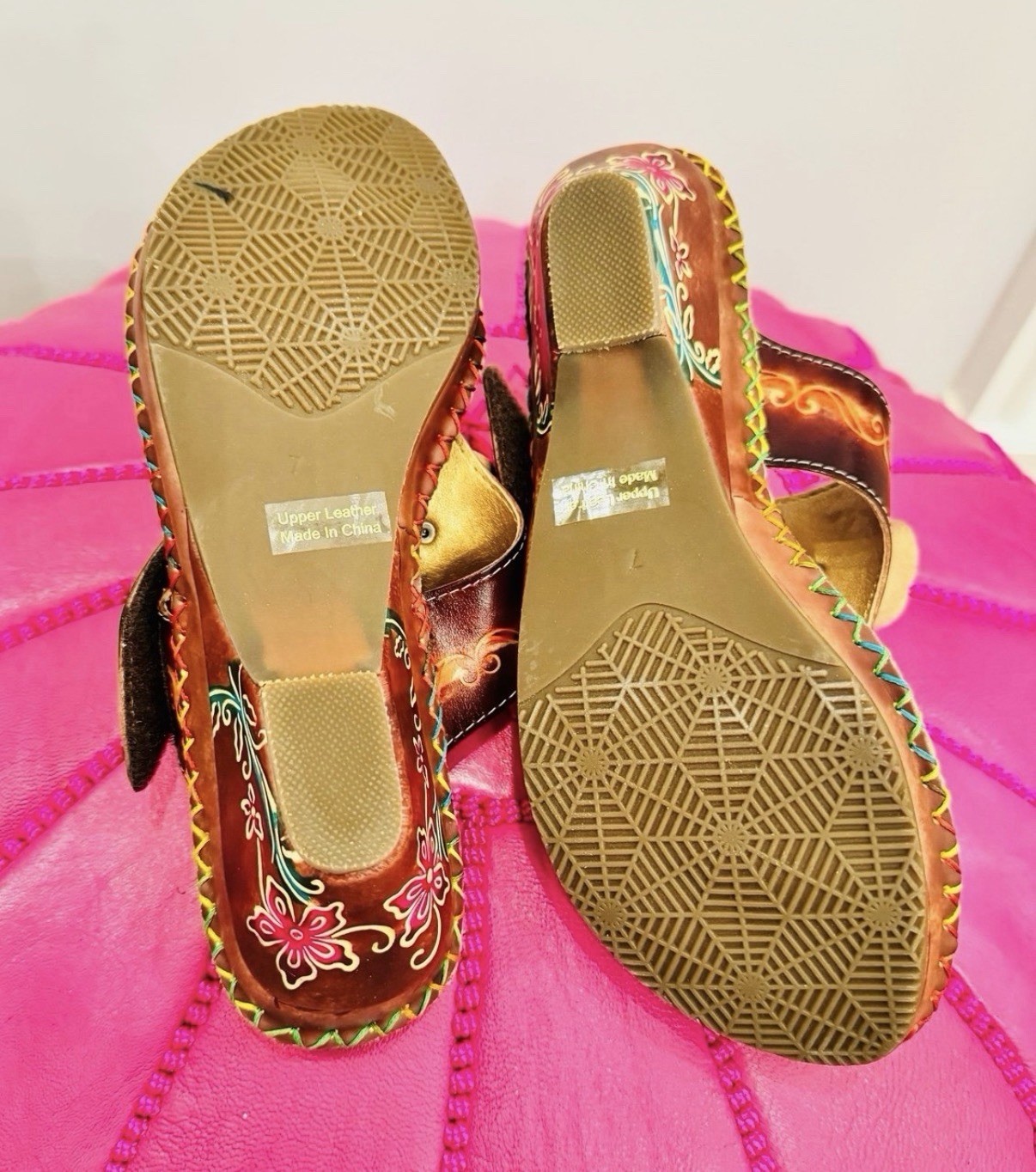 Elite By Corkys Size 7 Women’s Leather Flower Sandals. NWOB