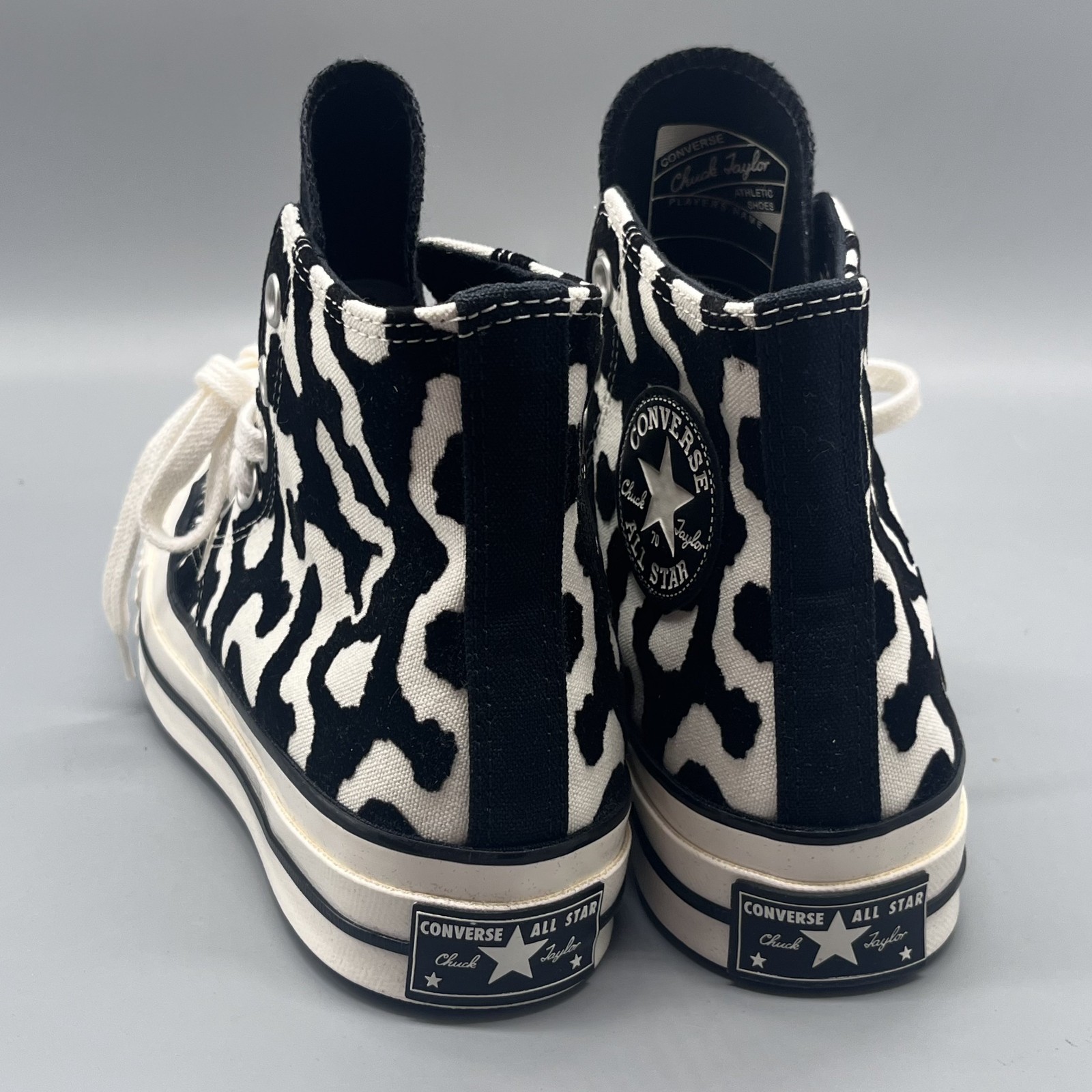 Womens 7 – Converse CHUCK Taylor All Star HI A12350C Black Leopard Graphics