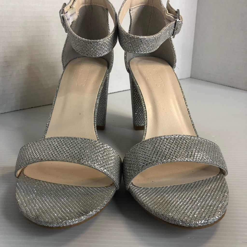 David’s Bridal Womens Arya Ankle Strap Sandals Gray Open Toe Glitter High Heel 8