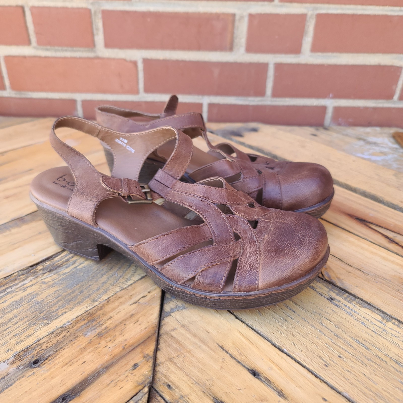 b.o.c. Born Concept Persi Closed Toe Heeled Clog Brown T Strap Sandals Size 11