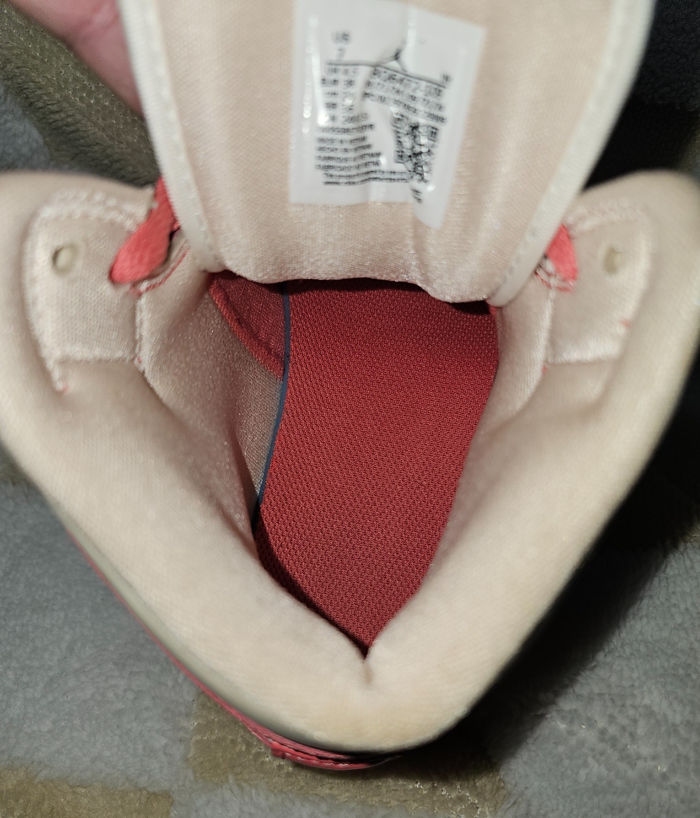 Size 7 – Air Jordan 1 Mid Guava Ice W