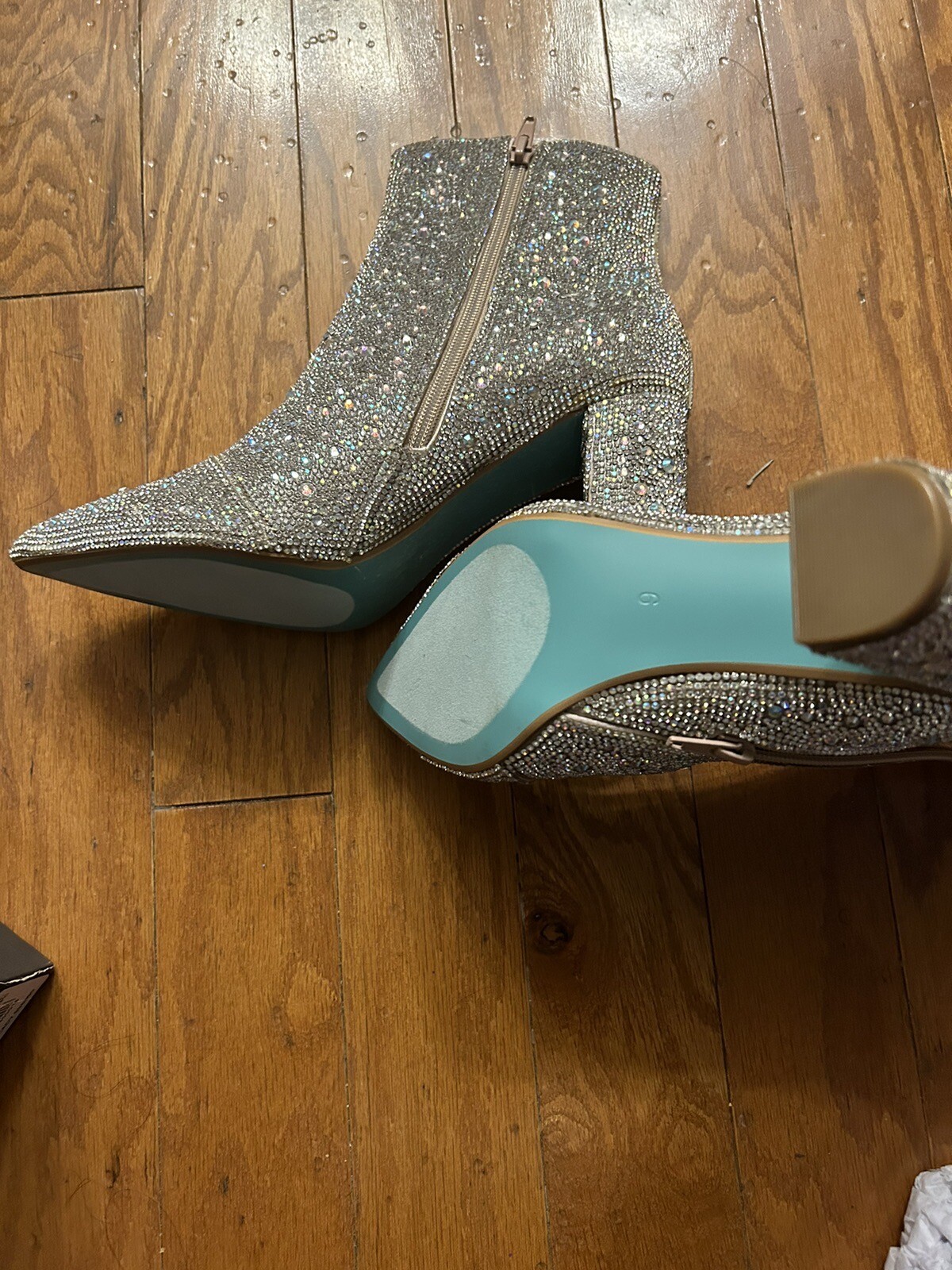 Betsey Johnson Womens Cady Silver Ankle Boots Shoes 9 Medium Brand New