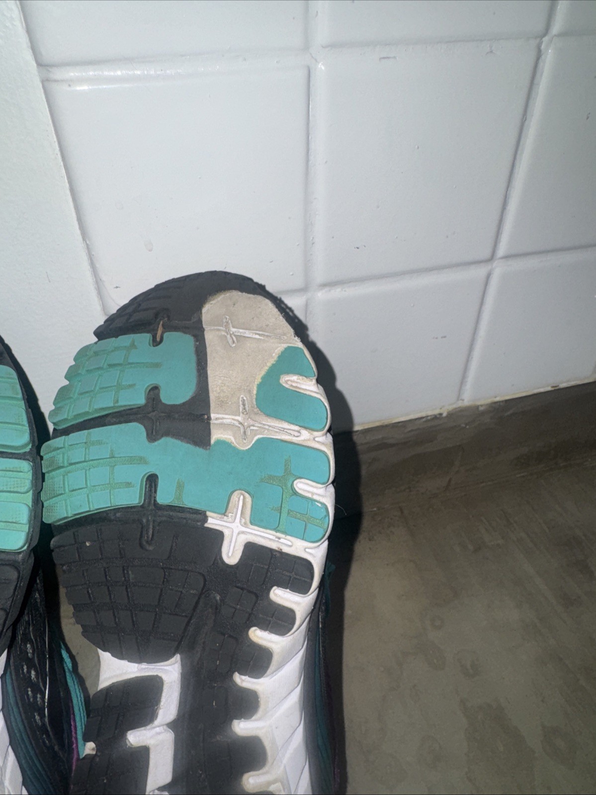 Brooks Ghost 9 Women Running Shoes Black Purple Teal Size 10(See Detail)