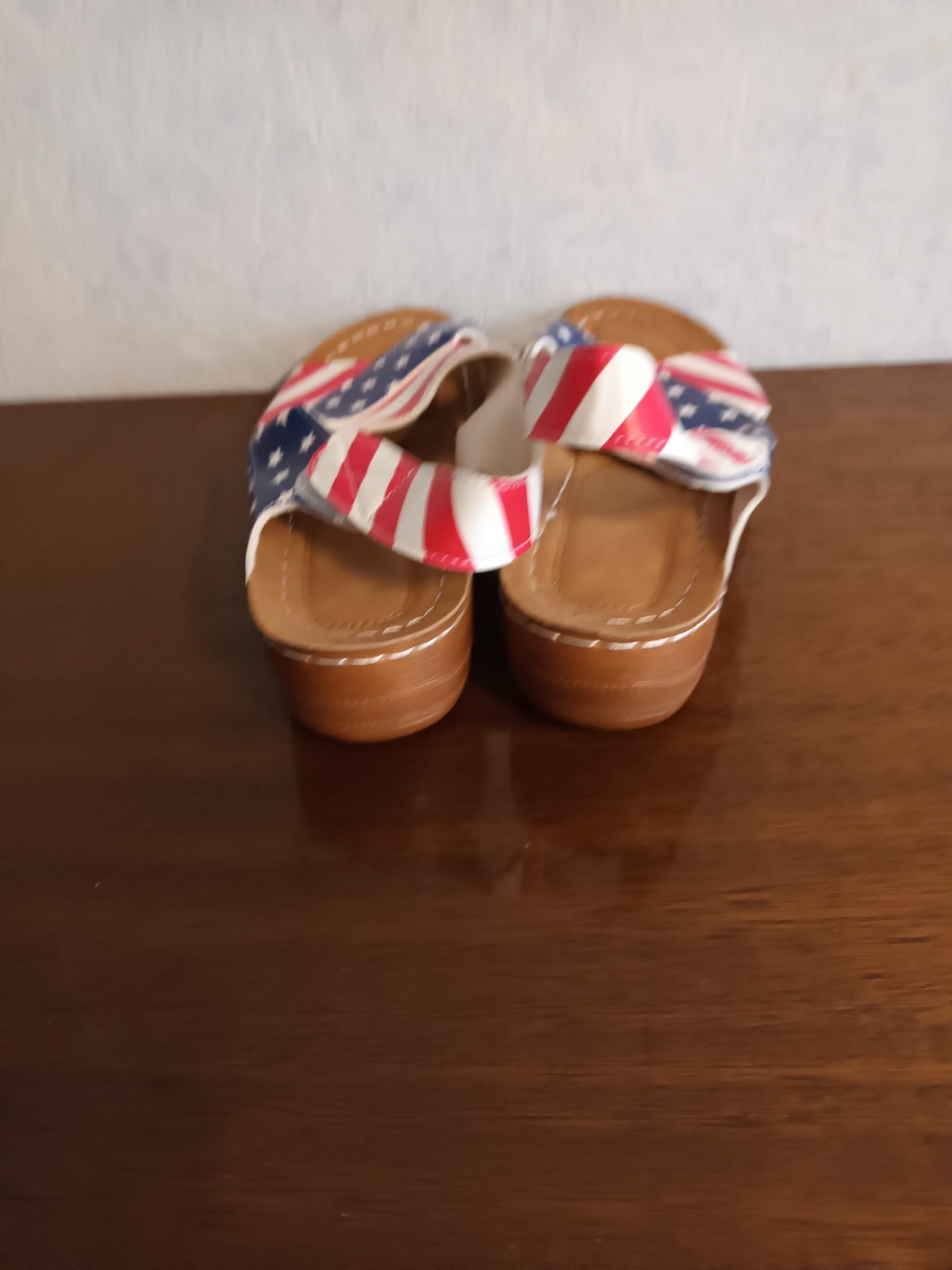Women’s Open Toe Sandals color of the U.S. flag Sz 8,5 /UK 6,5 / EUR 40 NEW