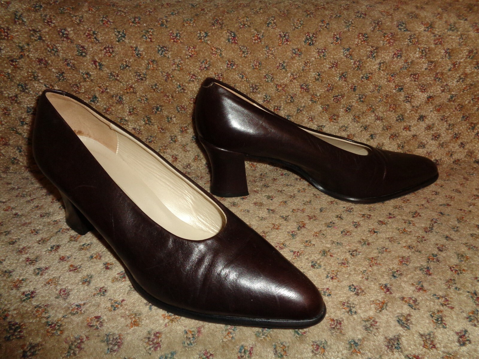 DESIGNER PALOMA MADE IN ITALY FINE DARK BROWN LEATHER CLASSIC PUMPS SHOES–8.5 B