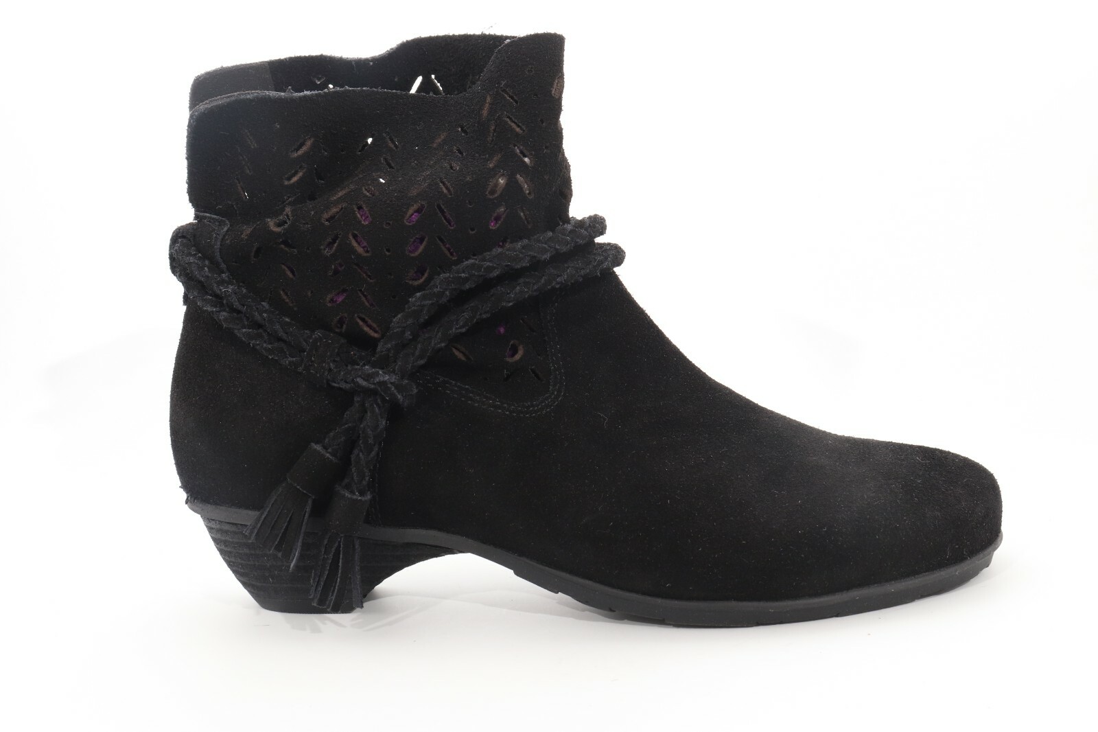 Abeo Women’s Nicole Black Booties Size US 7 Left Boot, Size 8 Right Boot Casual