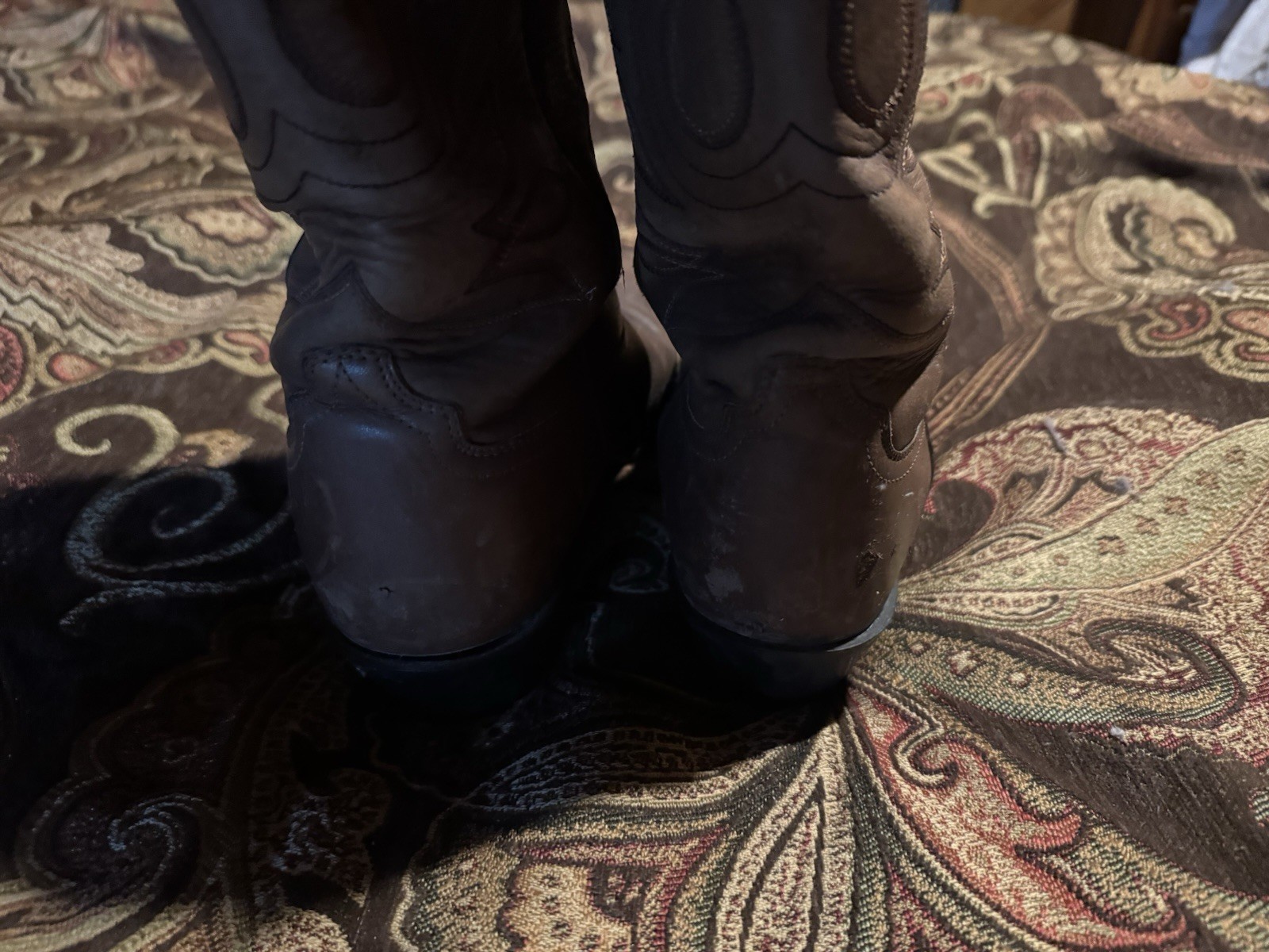 Ariat Heritage R Toe Women’s Size 9 B Worn And Loved. They Are About Worn Out