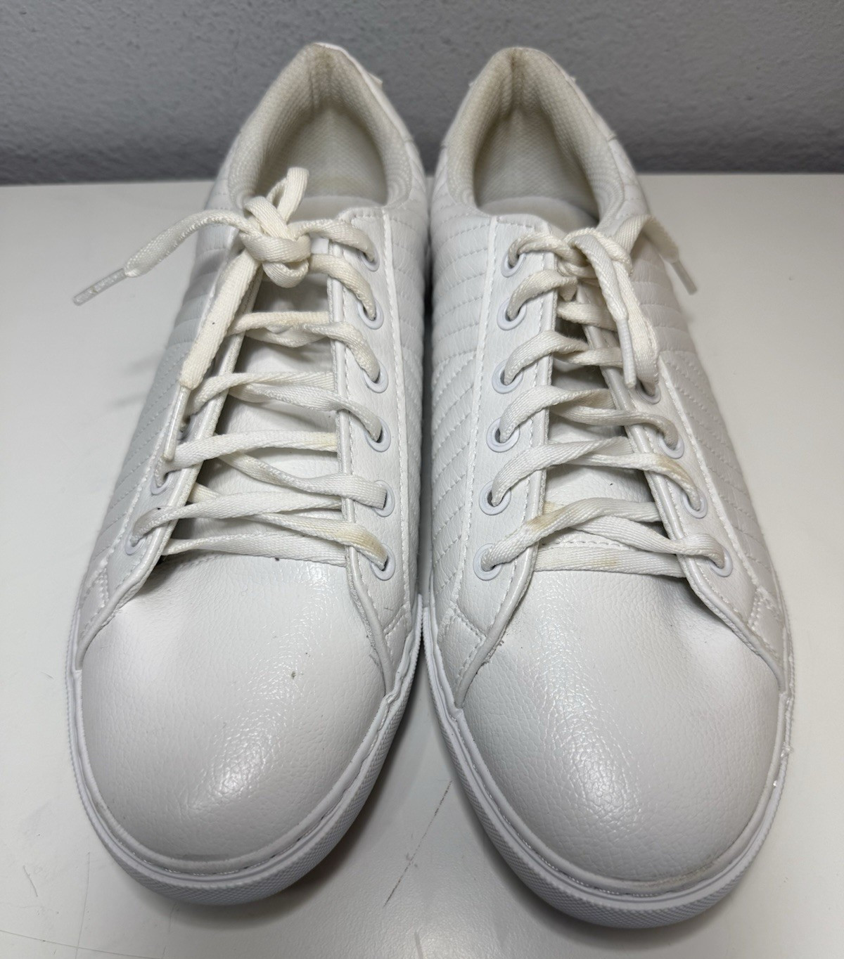 Women’s Nautica Jamila JW2015 White Quilted Lace Up Casual Sneakers Size 10