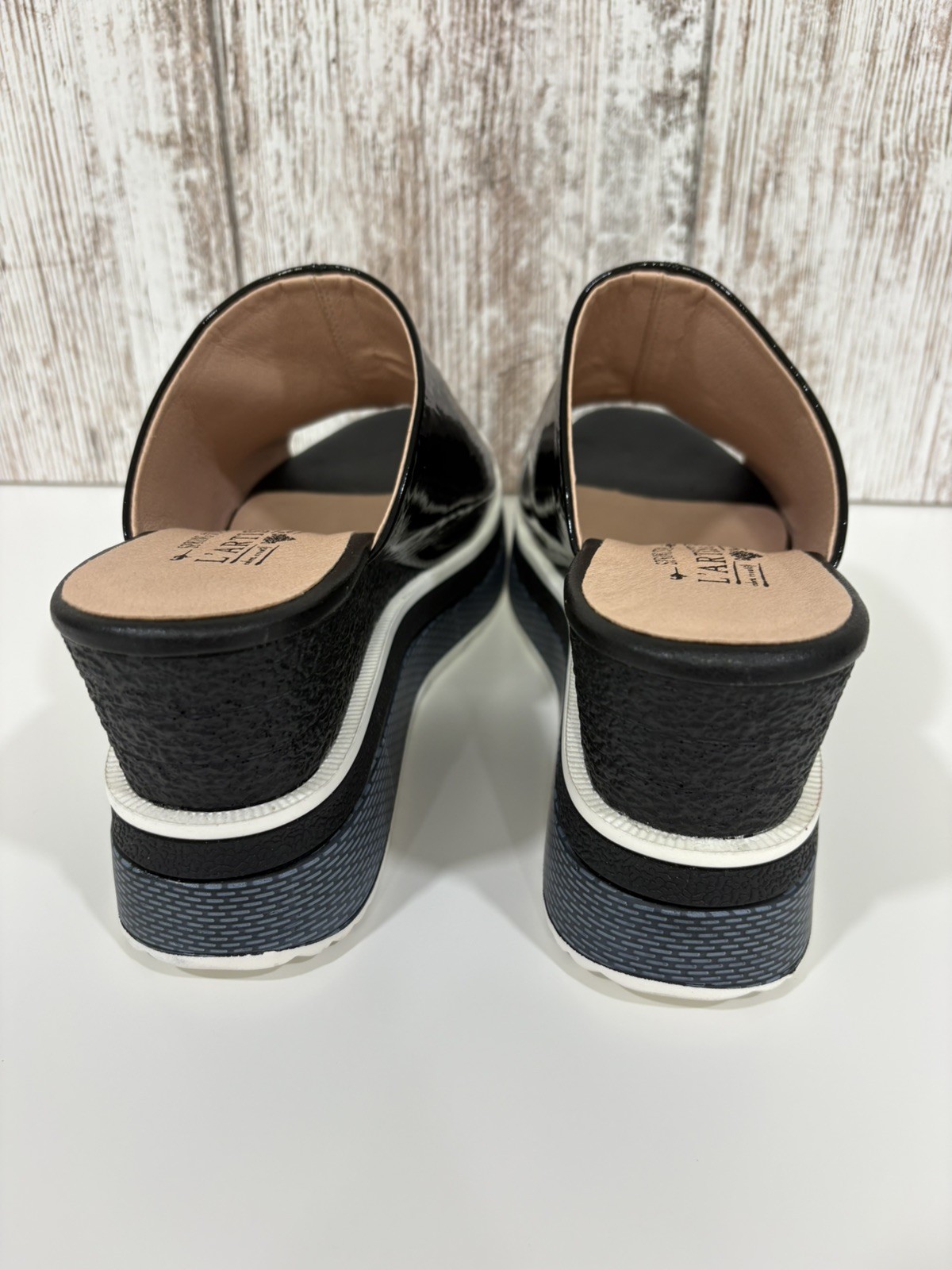 L’Artiste Black Leather Open Toe Slip-On Wedge Slide Sandals Sz EU 39 US Sz 8.5