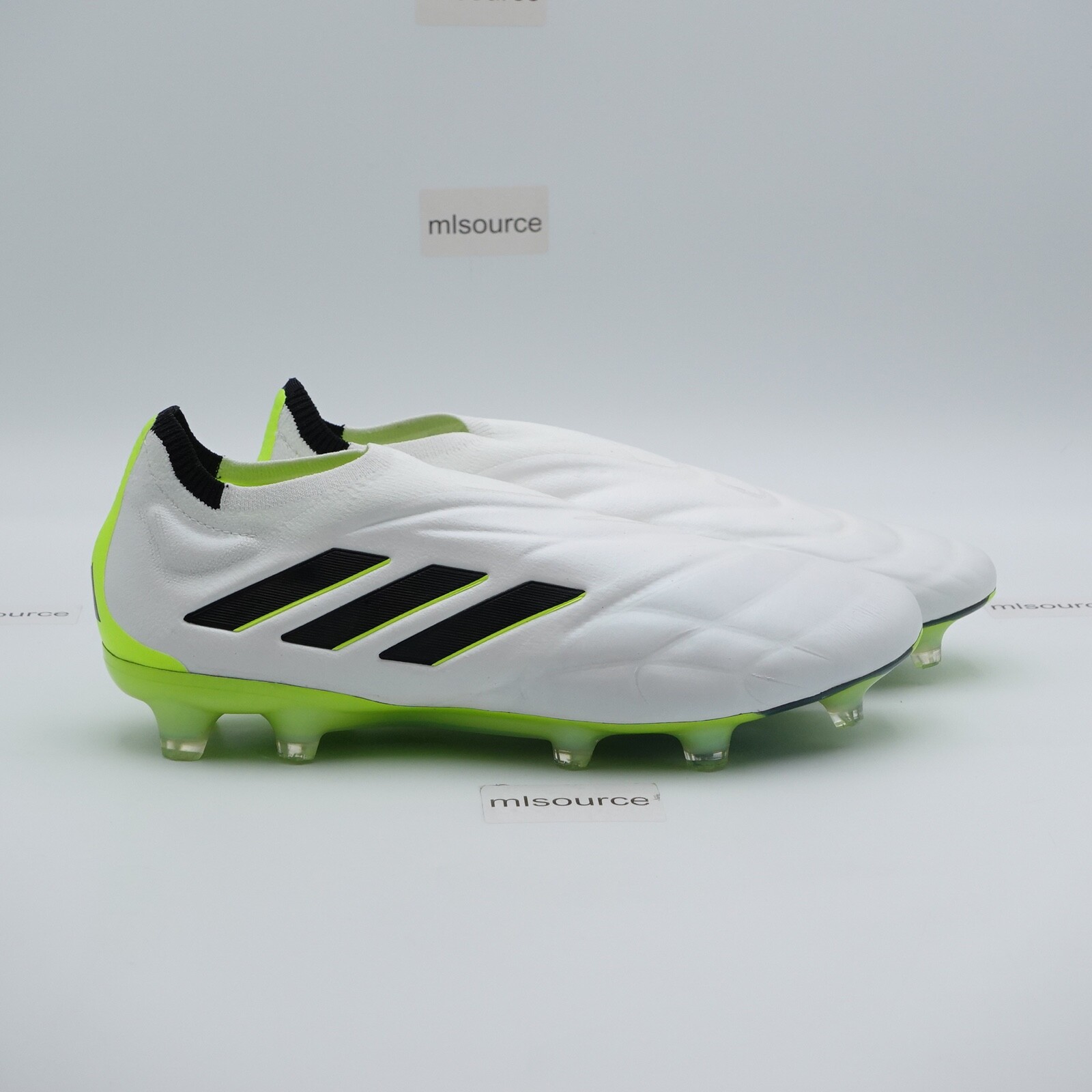 Size 5 Men’s / 6 Women’s adidas Copa Pure+ FG Soccer Cleats HQ8955 Cloud White