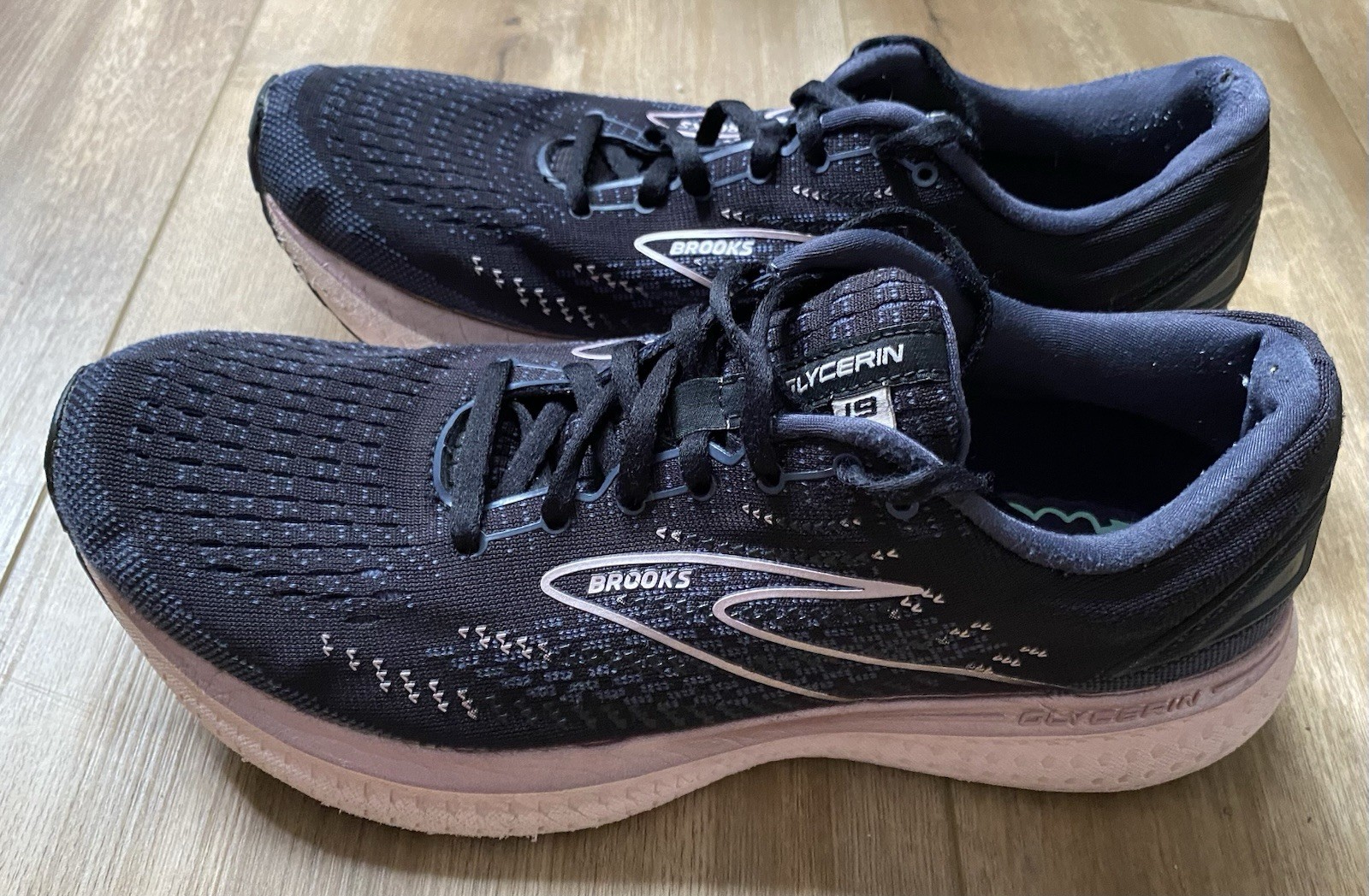 Size 11 – Brooks Glycerin Black