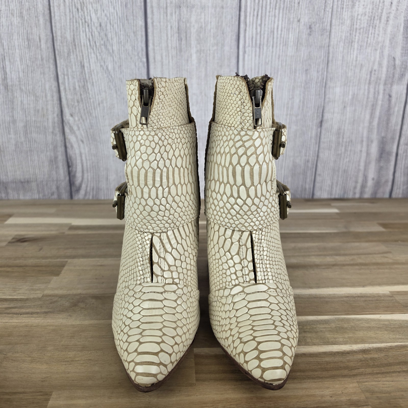 Freebird by Steven – Joey Ankle Booties in White Snake Size 10