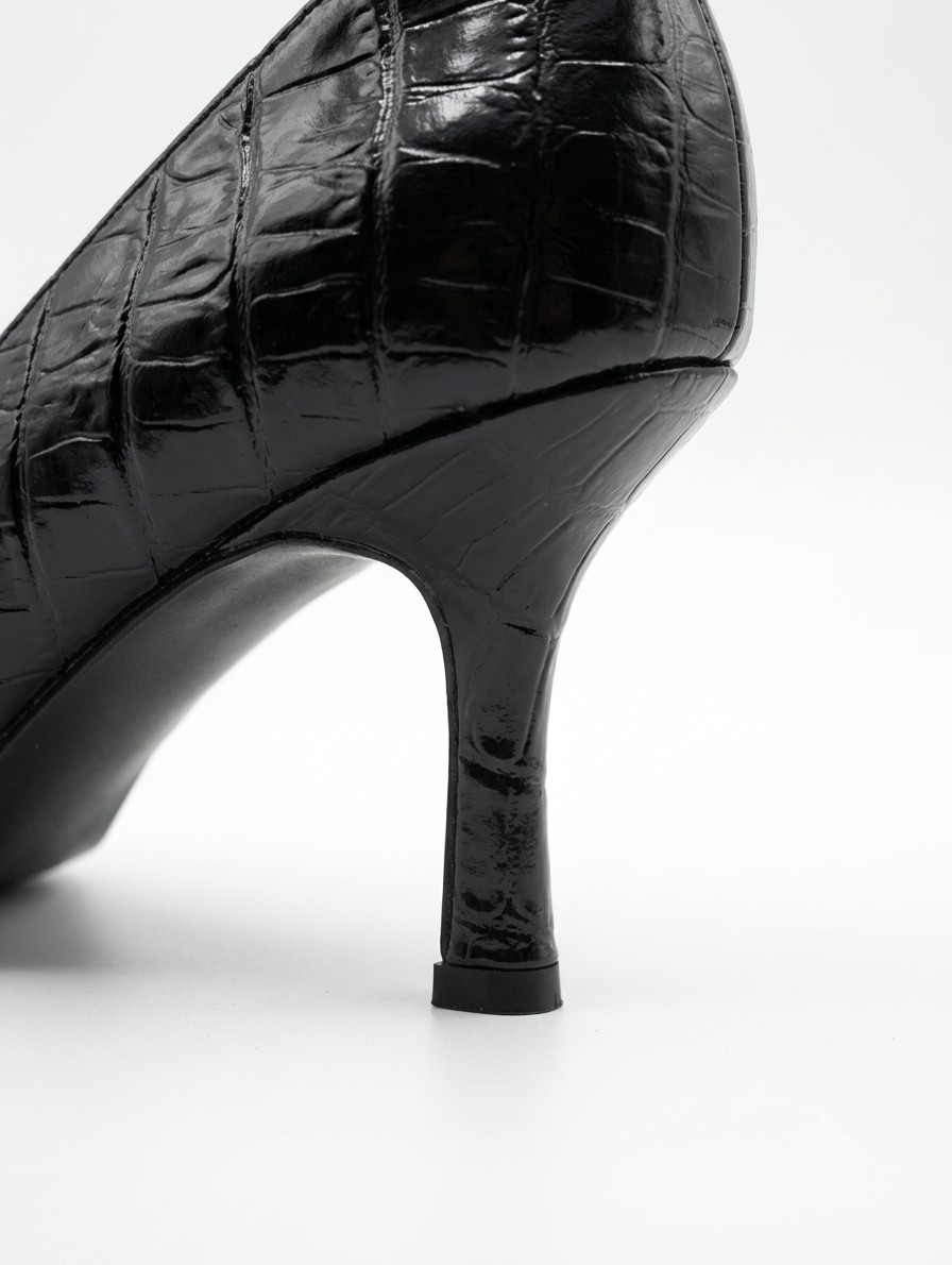 Y2K BP. Melrose Brown Croc Embossed Leather Pointed Toe Kitten Heels