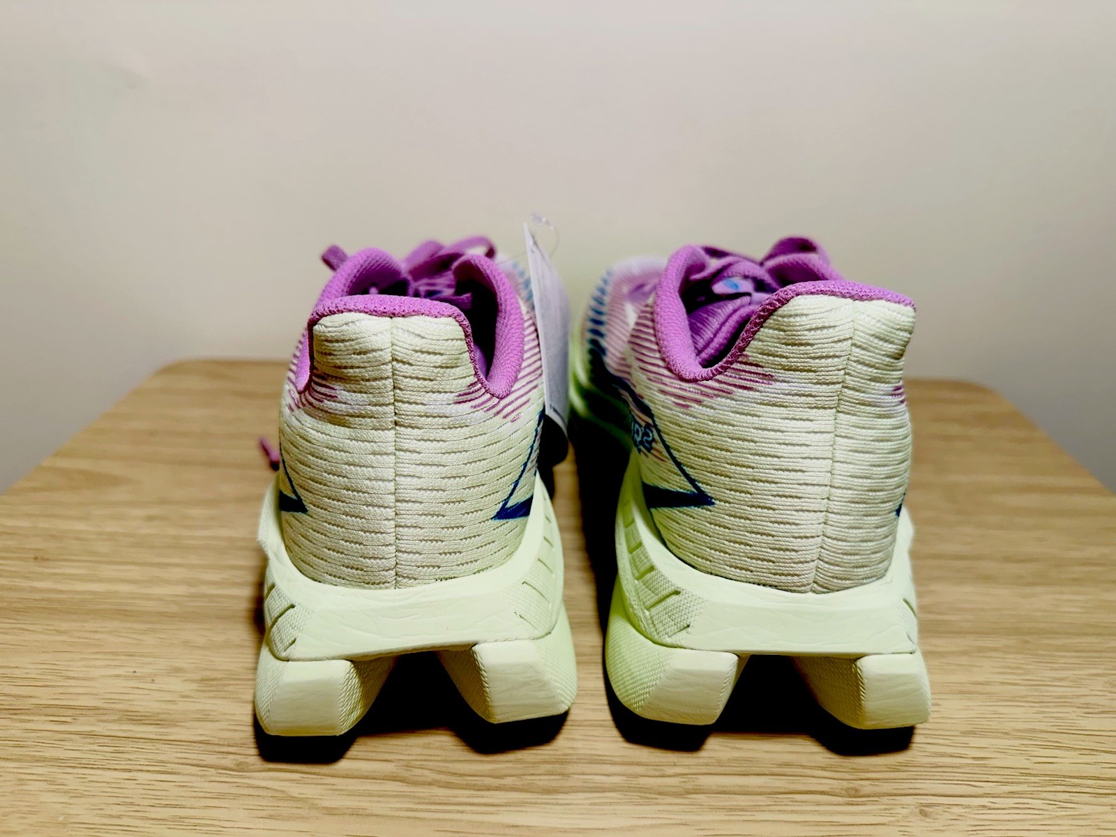 Salomon Spectacular 2 athletic shoes violet tulle sharp green NWOB size 6