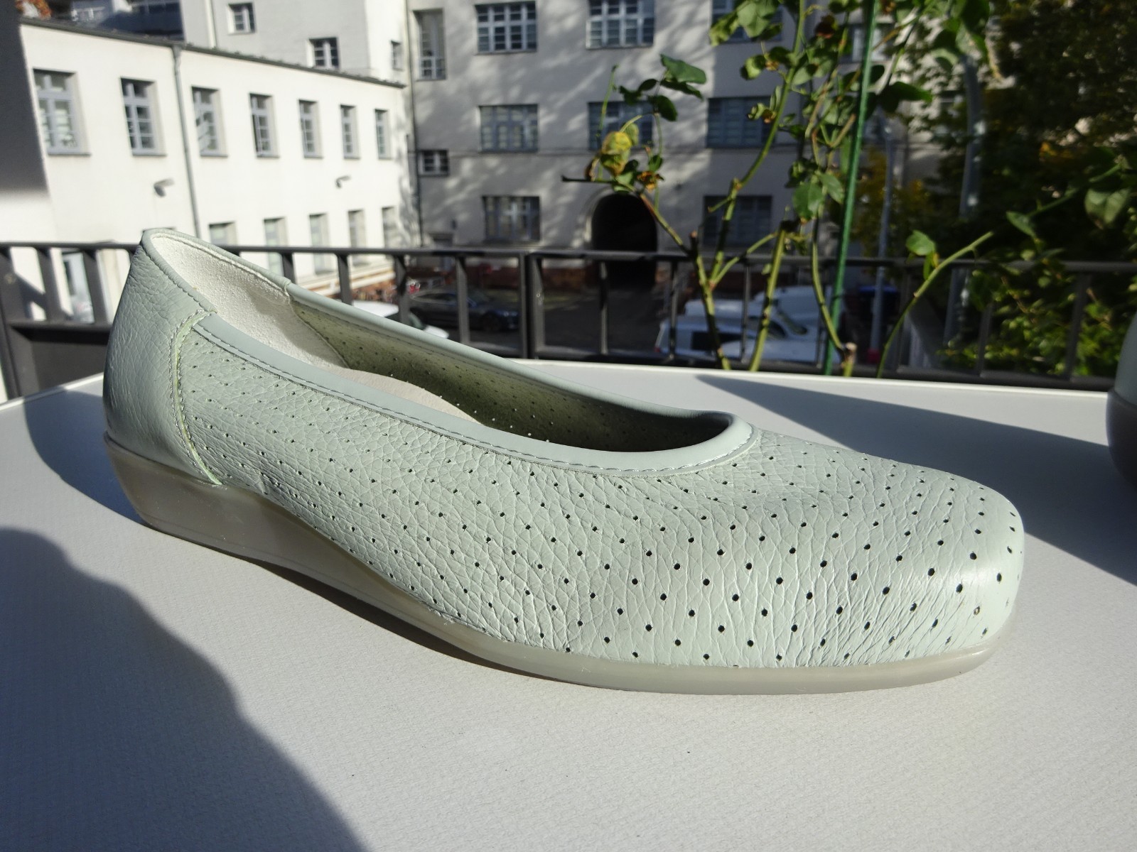 Vitaform women’s ballet flats leather deerskin rubber edge taupe Germany size 38 H New