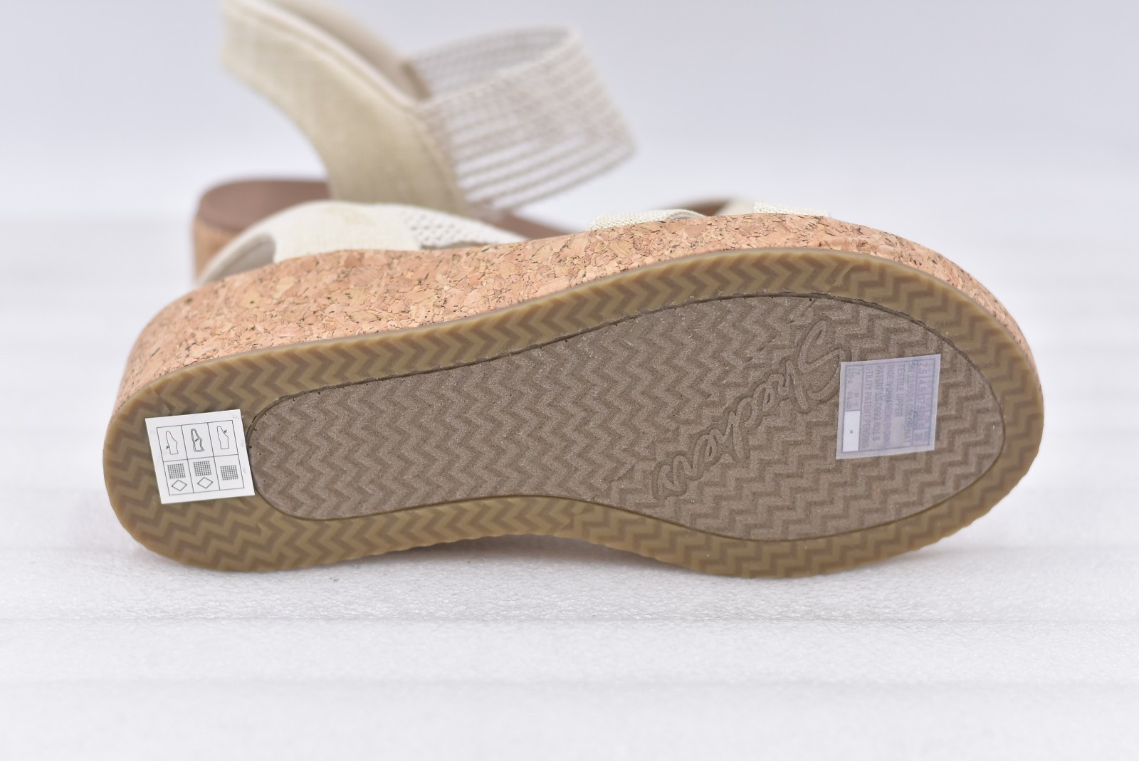 Women’s Skechers Slip-ins Beverlee Lux Sandal in Natural Size 6.5 119594/NAT