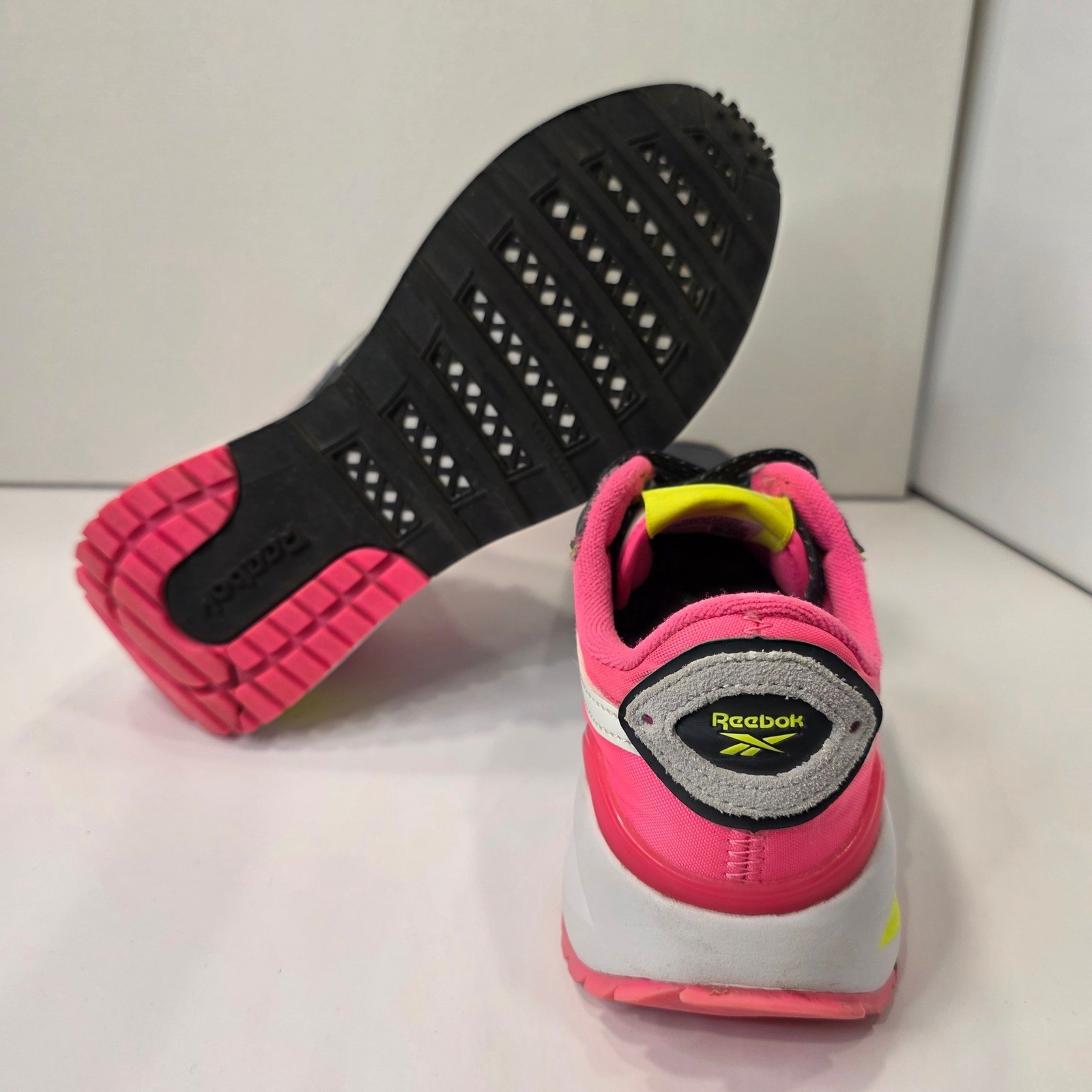 Reebok Classic Legacy Sneakers Womens 7 Grey Pink Ortholite Retro Athleisure