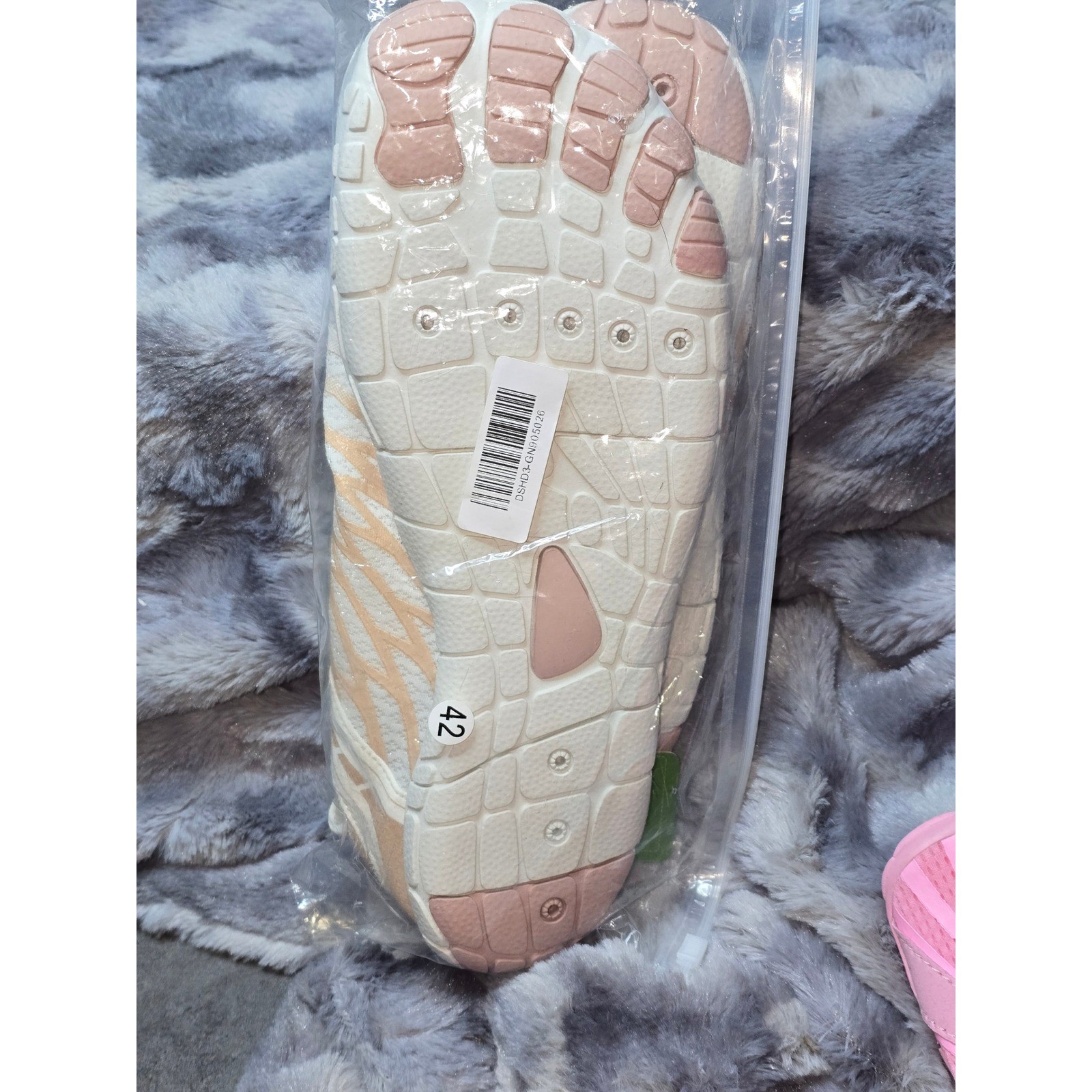 NWT Hike Footwear Lorax Pro Barefoot shoes White/Pink Unisex EU 42 US 11 wmns