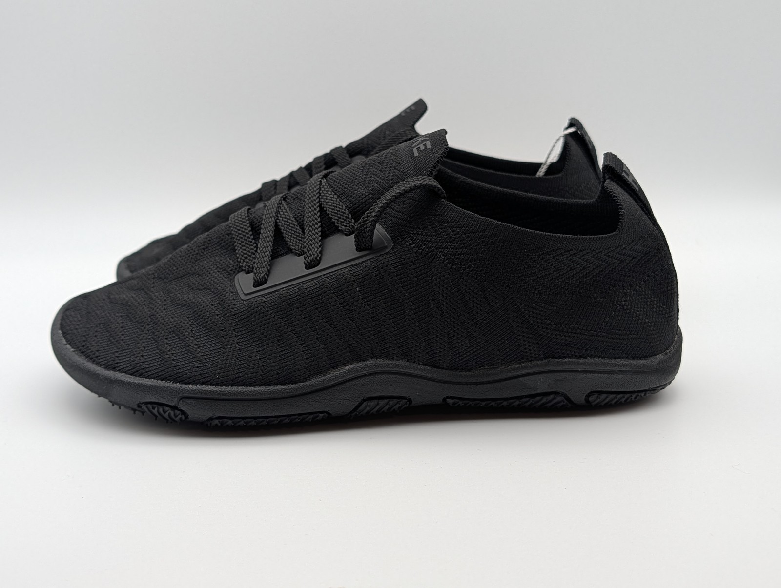 Hike Footwear Comforto Max Womens 6 Mens 4 EU36 Black Minimalist Barefoot Shoes