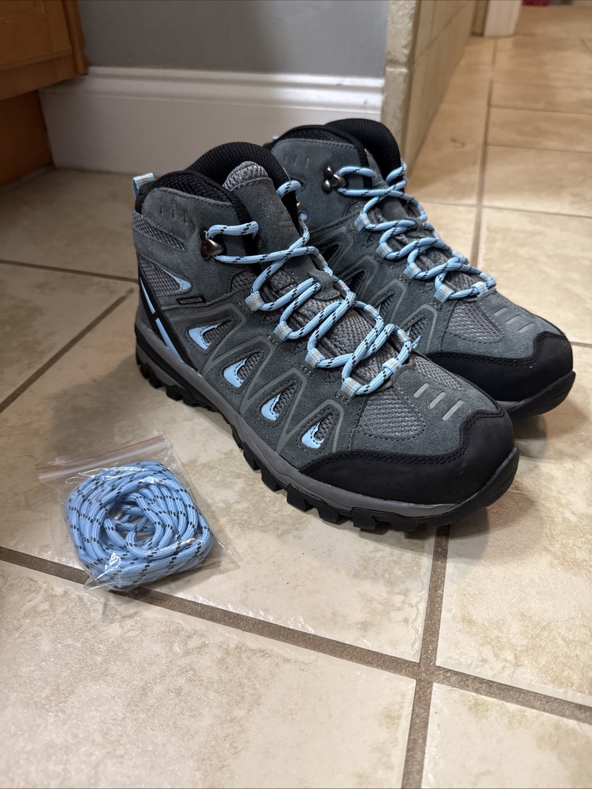 Size 9 Female Norti Boots
