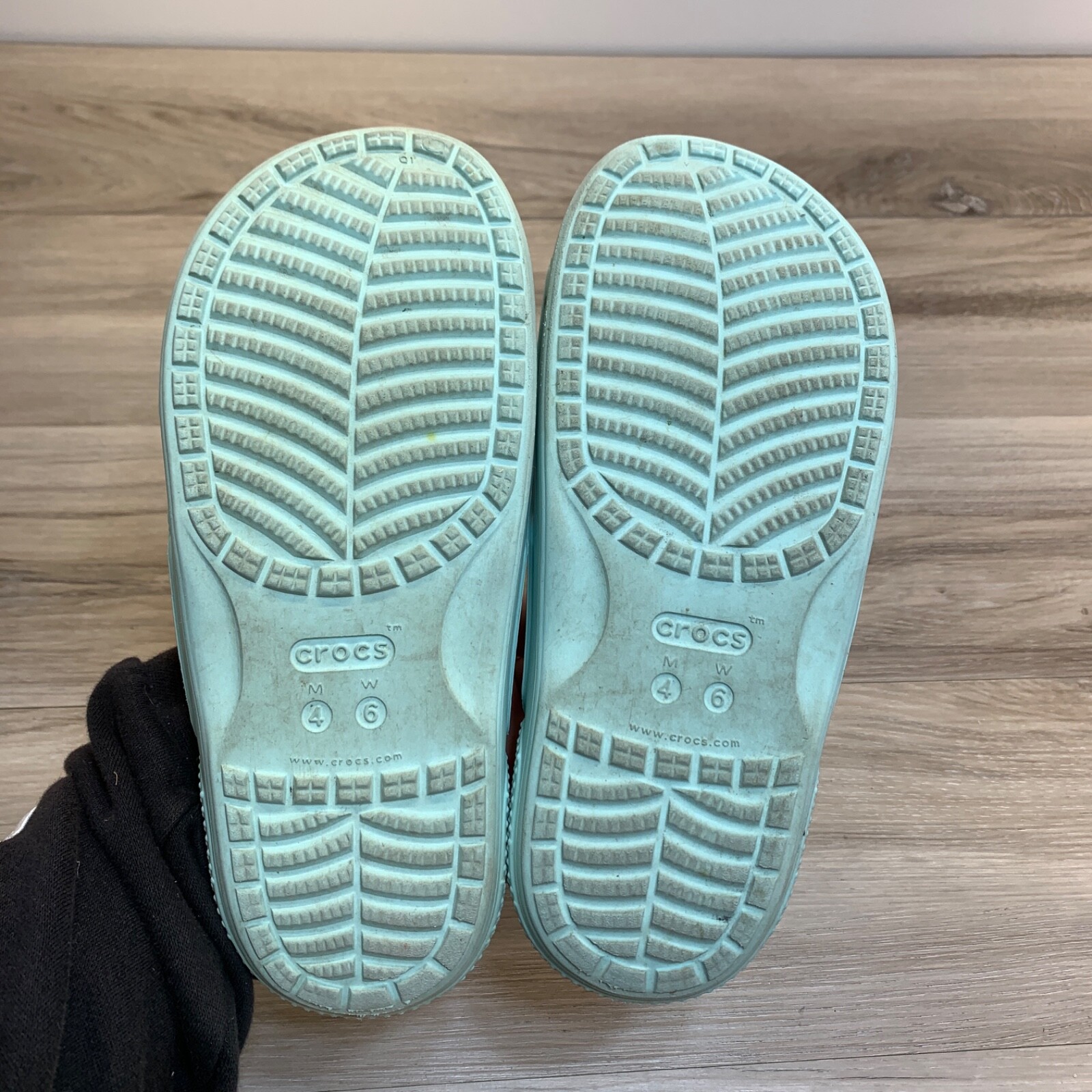 Crocs Classic 206761 Two-Strap Sandals Slides Light Blue Mens 4 Womens 6