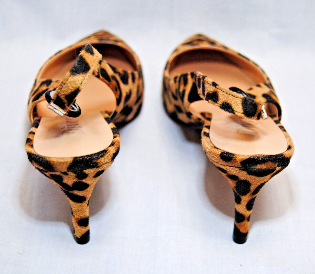 Divanne Womens Leopard Print Pointed Toe Slingback Strap Kitten Heels New T2350